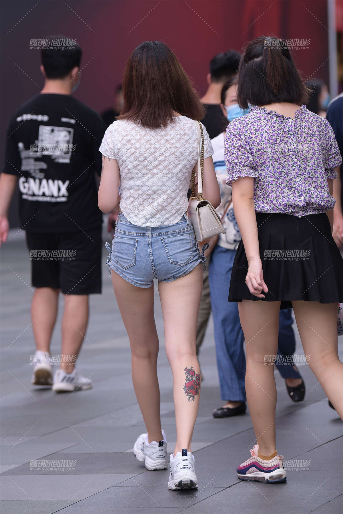 图片[2]-超短热裤女孩~-日更街拍