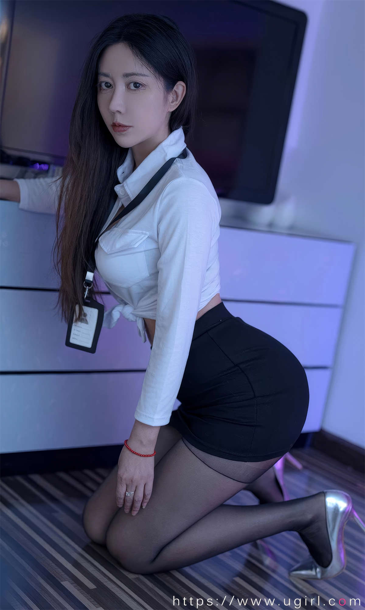 Ugirls爱尤物 NO.2934 不经意的一触 萱宸-日更街拍