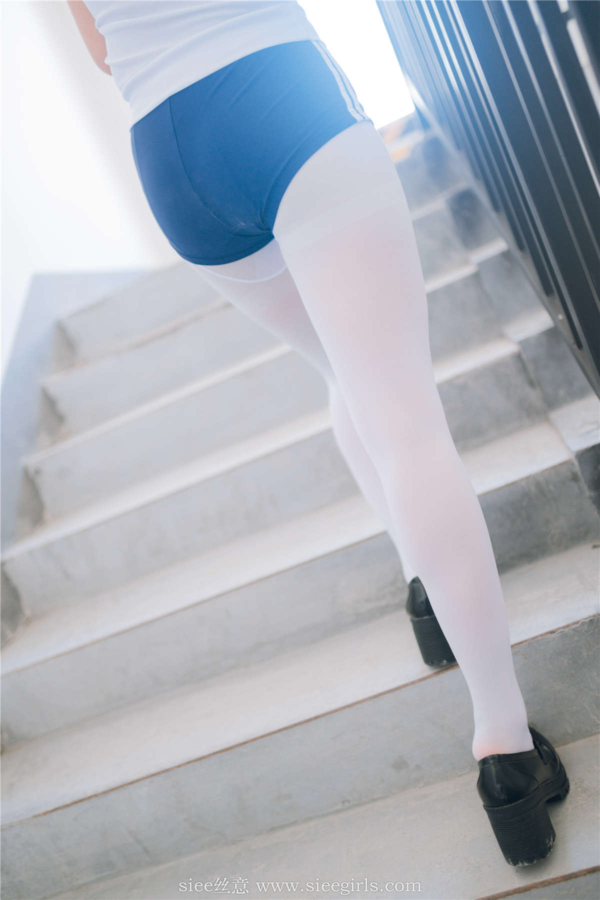 SIEE丝意 NO.428 妞妞 正义的颜色-日更街拍