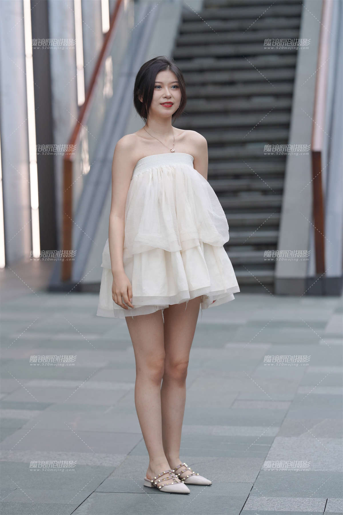 白皙乖巧-日更街拍