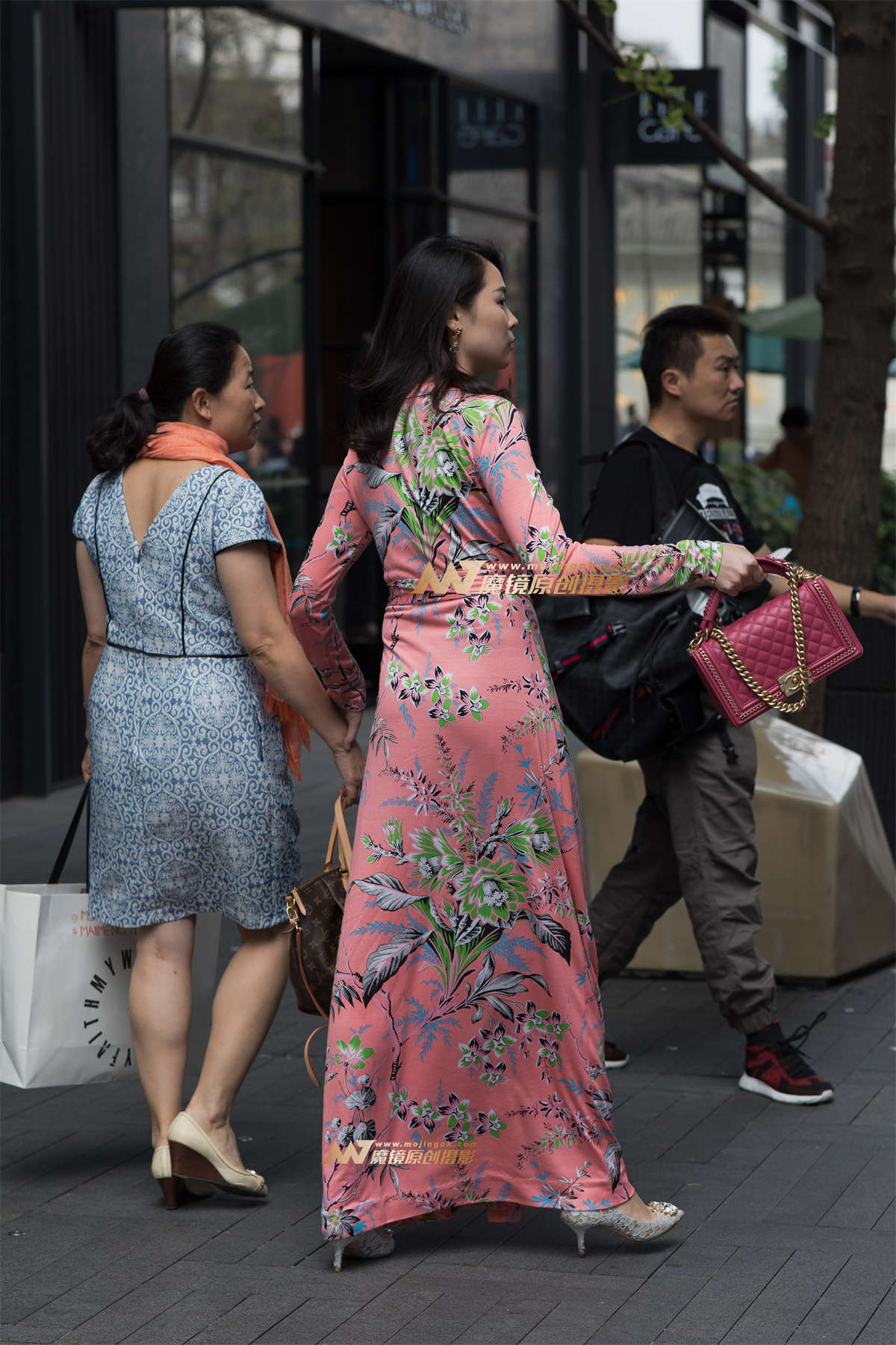 图片[2]-【凯恩赛贴】高挑贵气美妇人-日更街拍