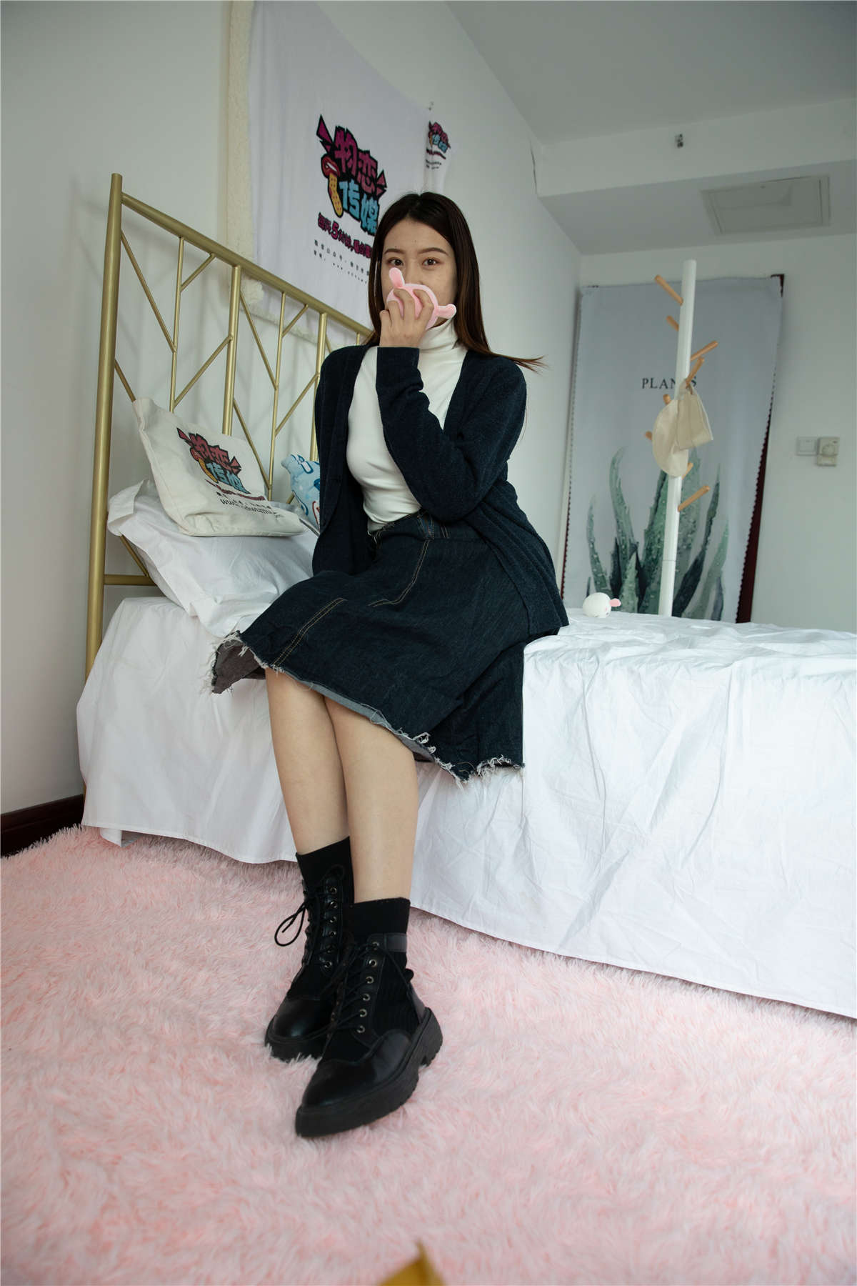 图片[2]-物恋传媒 NO.628 夏雪-雪夜独斟-日更街拍