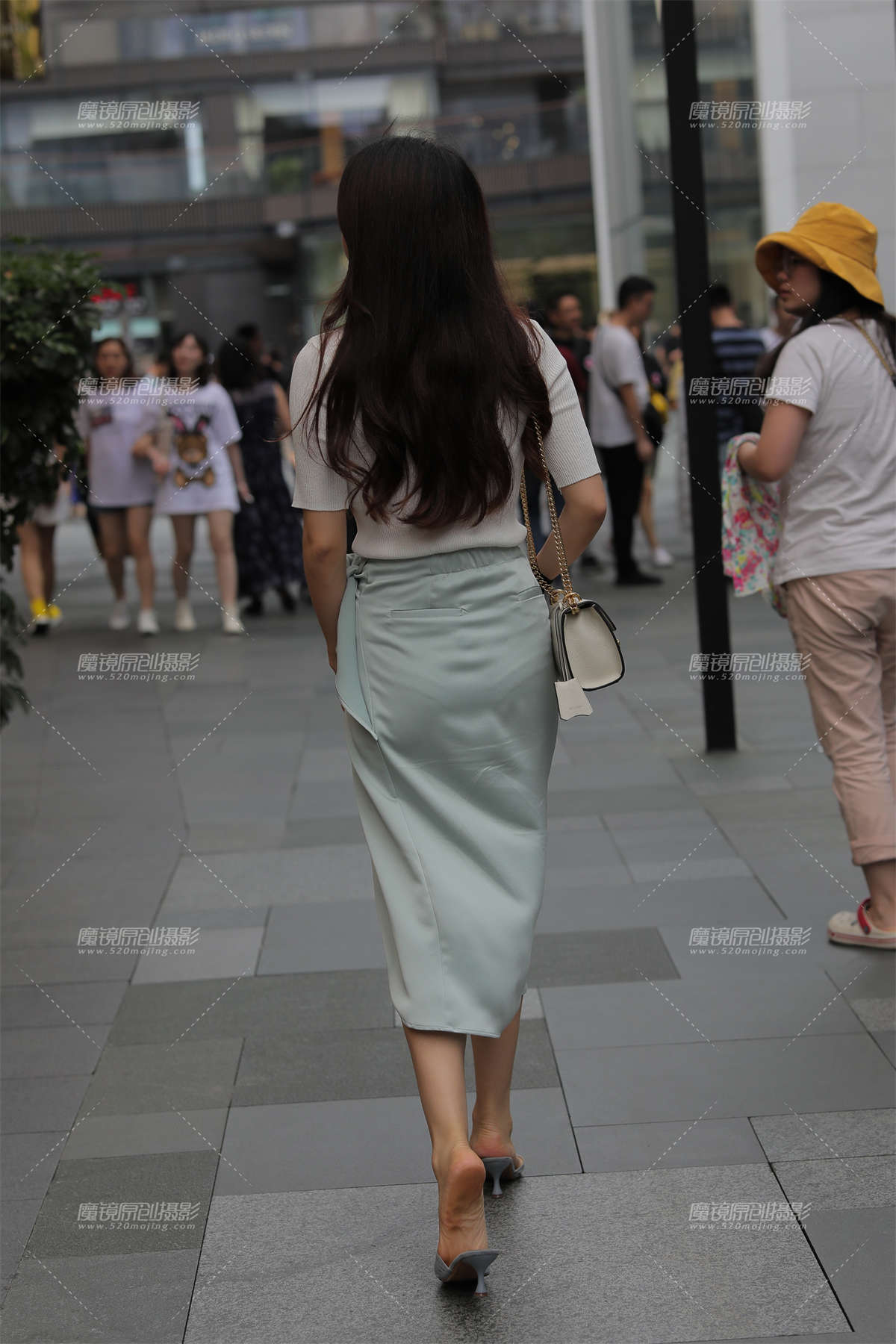 图片[2]-【凯恩赛贴】温婉的女人味-日更街拍