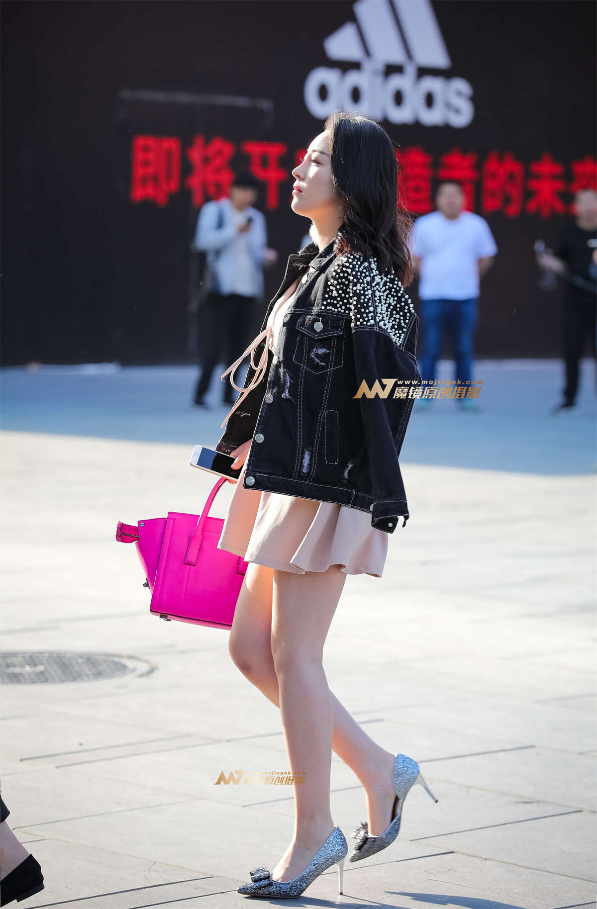 图片[2]-小姐姐傲人的身材,让人陶醉!-日更街拍