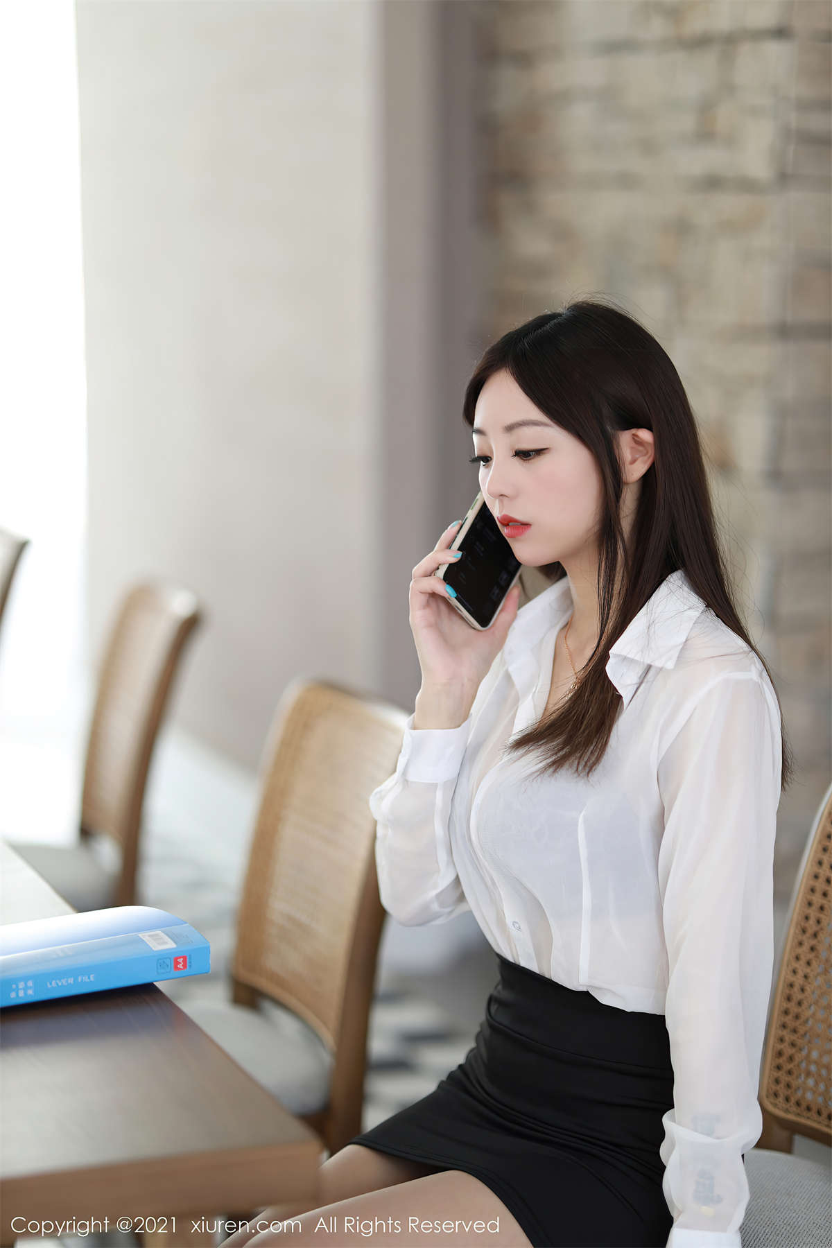 Xiuren秀人网 2021.06.24 NO.3582 佘贝拉bella-日更街拍