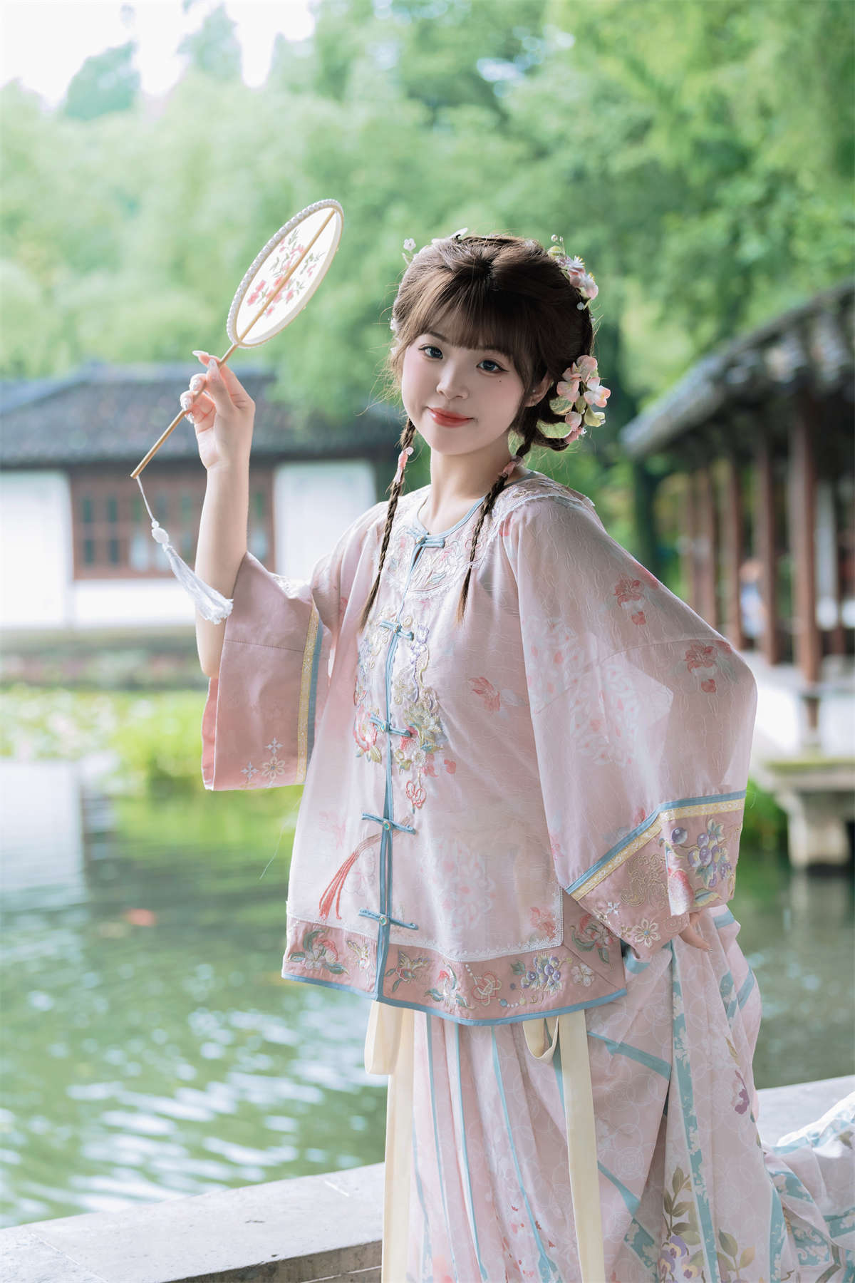 YITUYU艺图语 2024.08.29 可爱清汉女 赛的过西莉吗-日更街拍