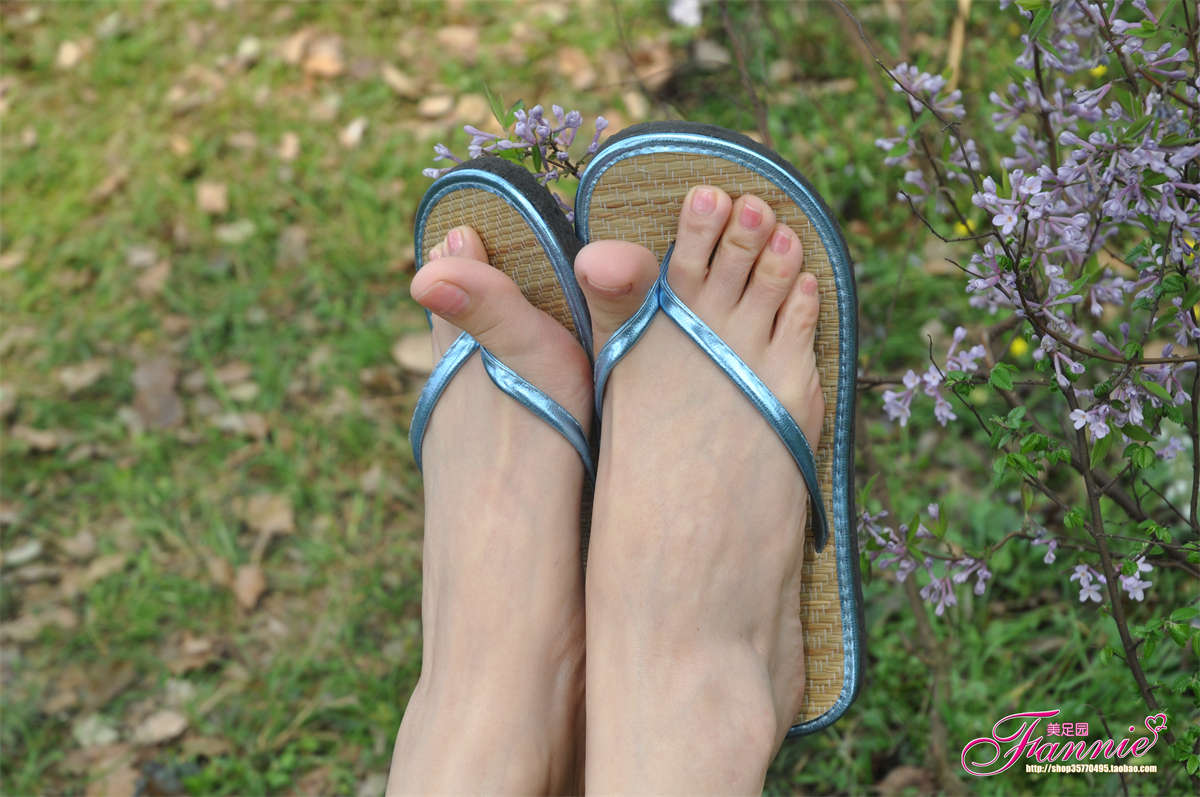 Fannie芬妮美足园NO.696 花仙子2011-日更街拍