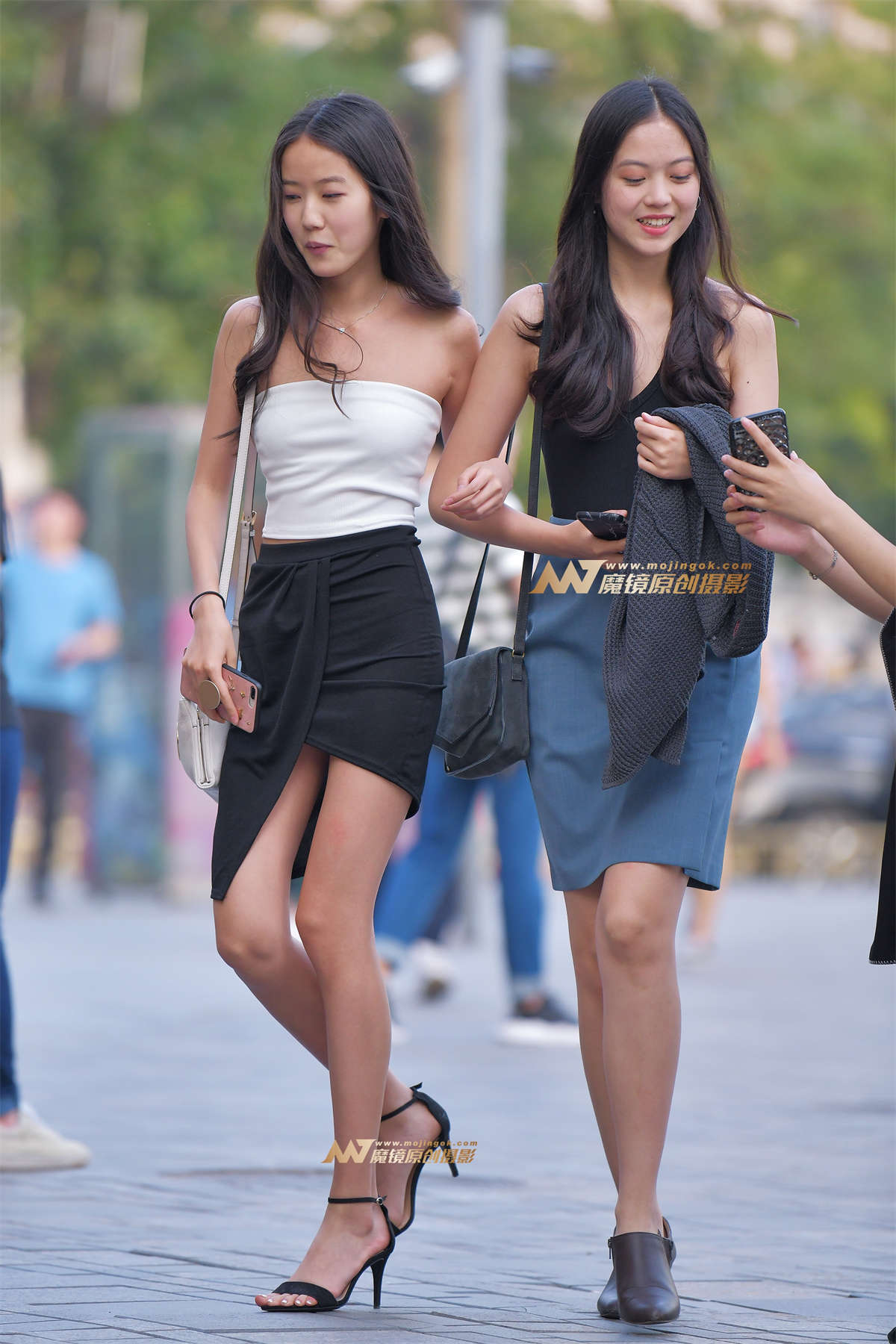 【红石赛帖】两个长腿美女-日更街拍