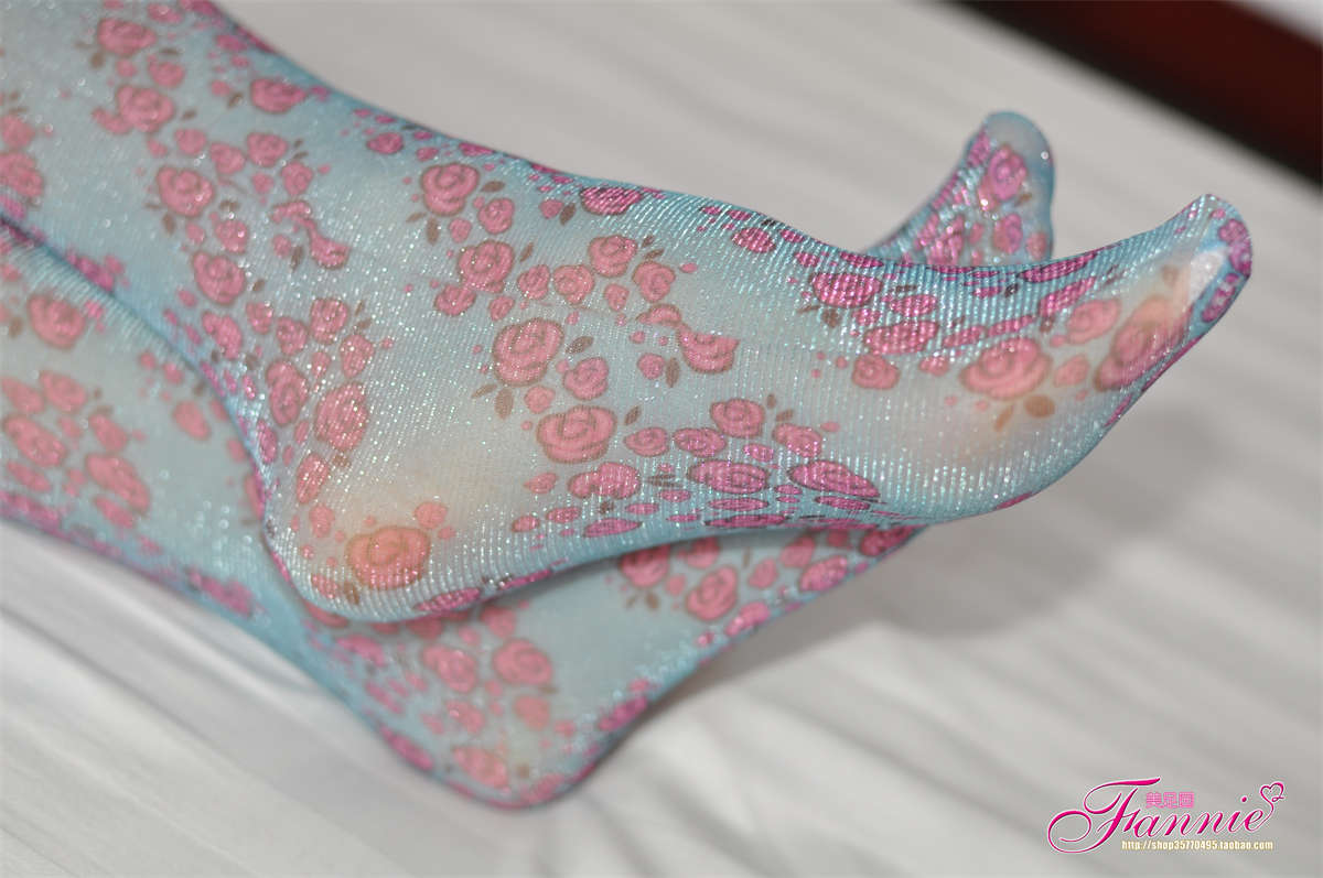 图片[2]-Fannie芬妮美足园NO.698 花影迷醉（2）-日更街拍