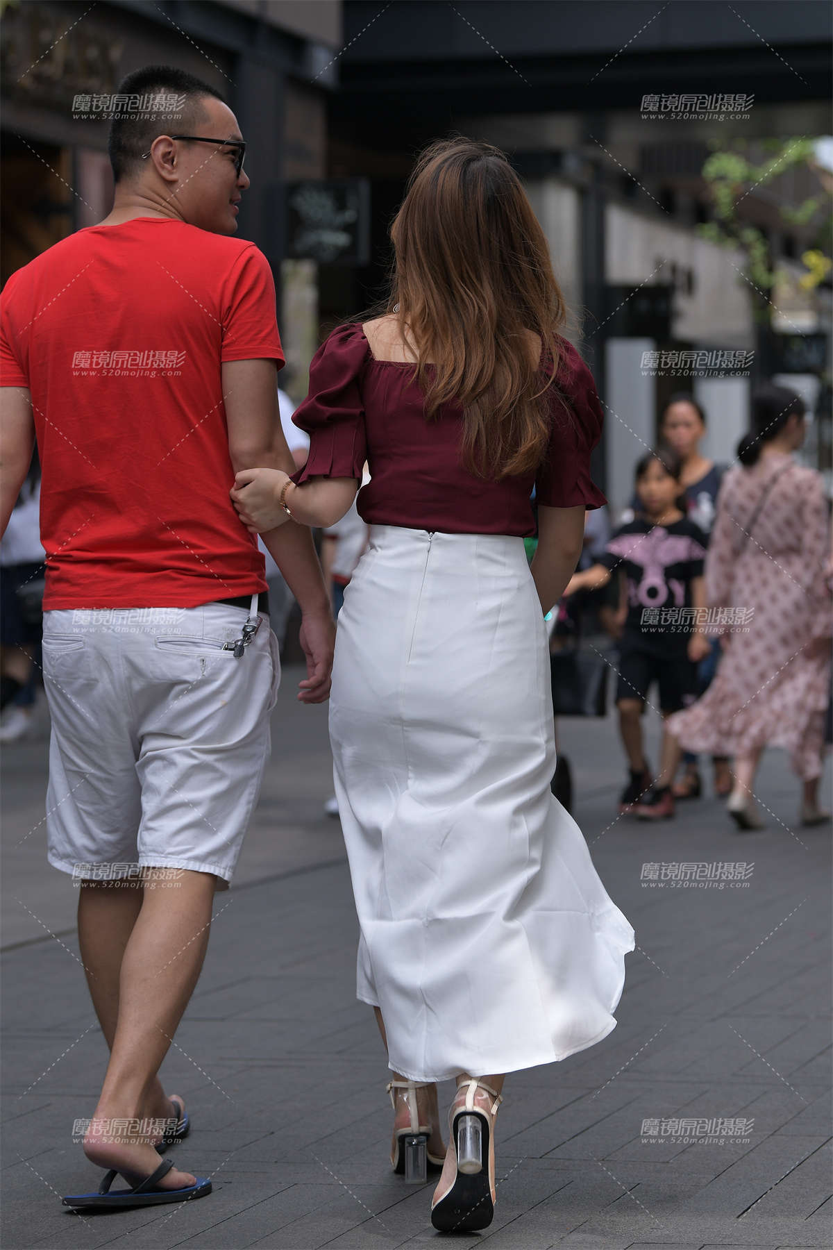 图片[2]-开叉白裙-日更街拍