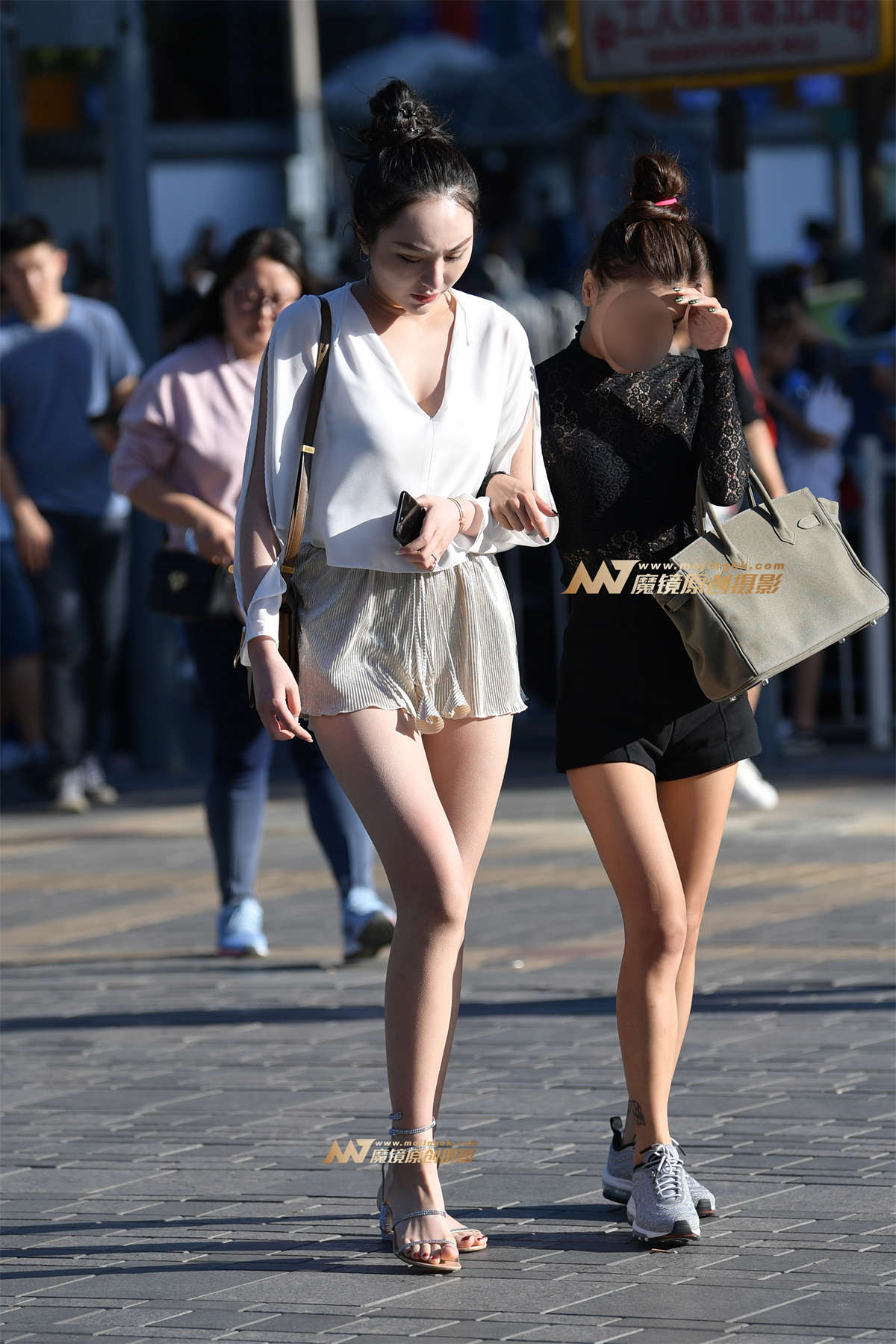 美腿少妇-日更街拍