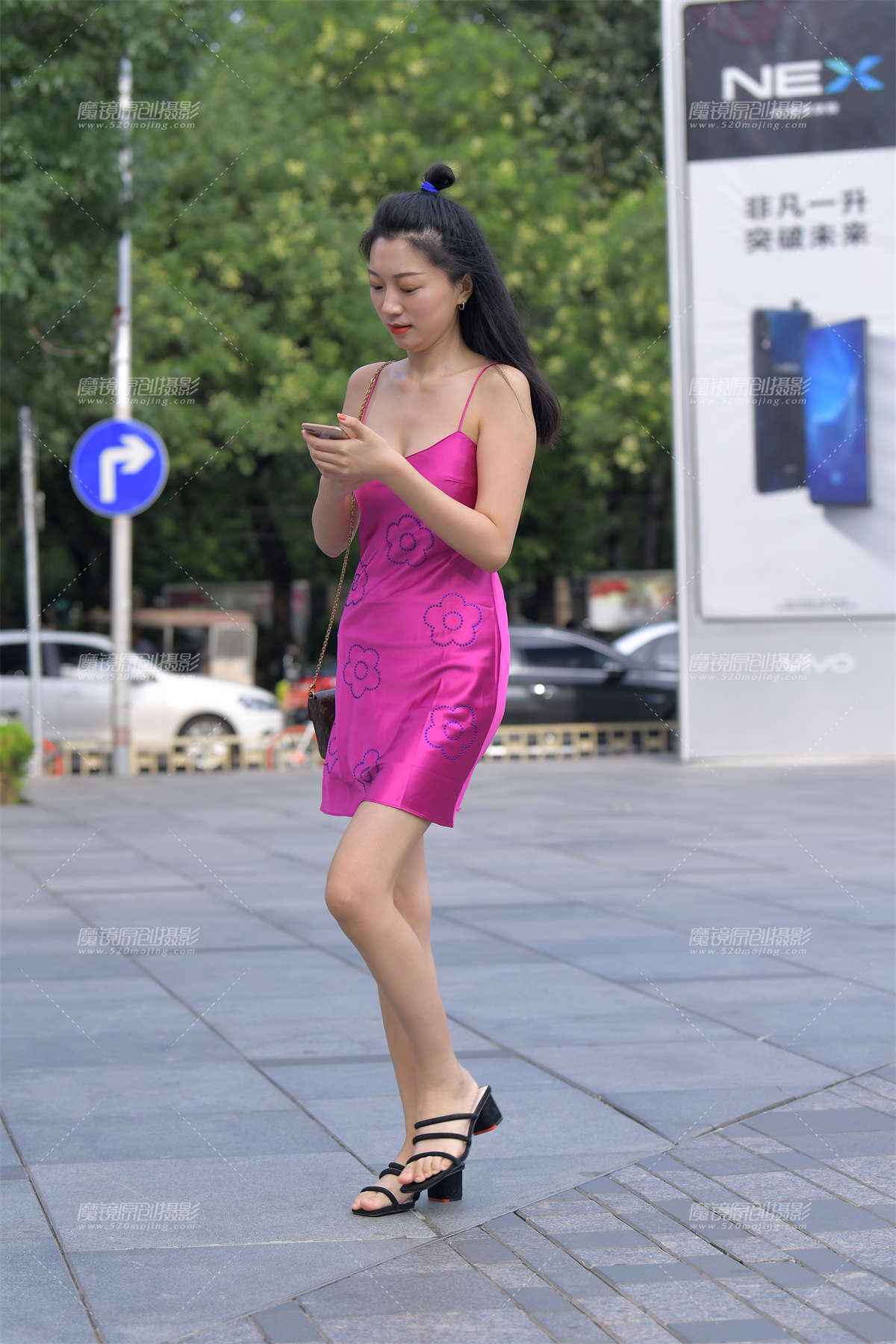 【红石赛帖】粉色性感长裙__-日更街拍