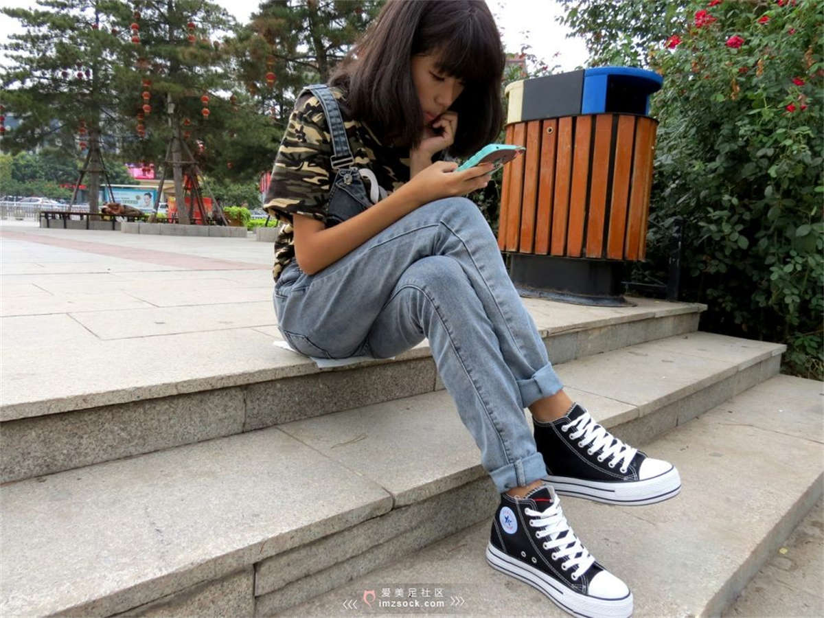 图片[2]-MZSOCK-2018 No.10 背带裤帆布鞋女生-日更街拍