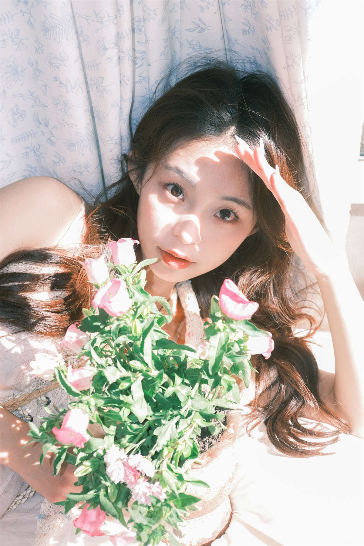 图片[2]-YITUYU艺图语 2025.03.31 巴士少女 chickkii_-日更街拍