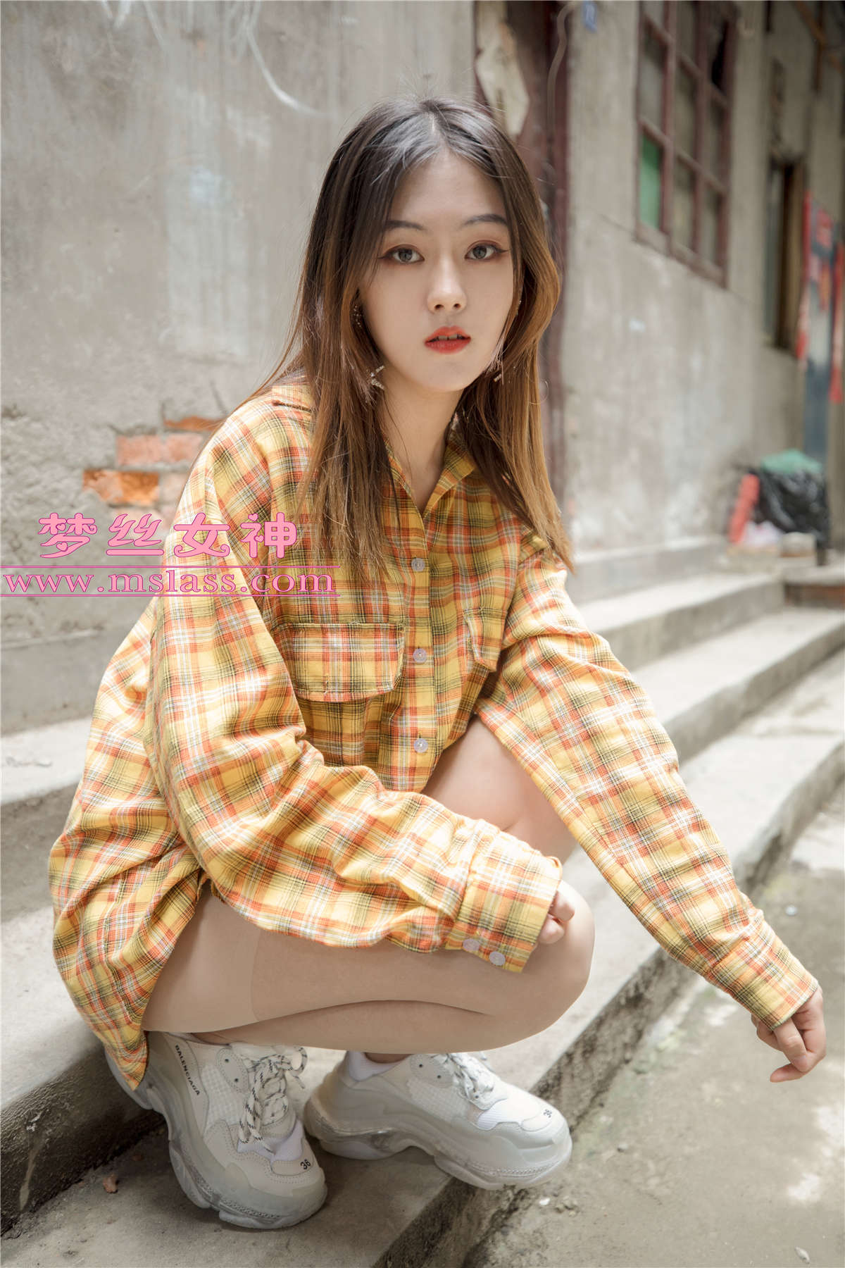 图片[2]-2019.04.23 梦素 复古楼的性感美-日更街拍