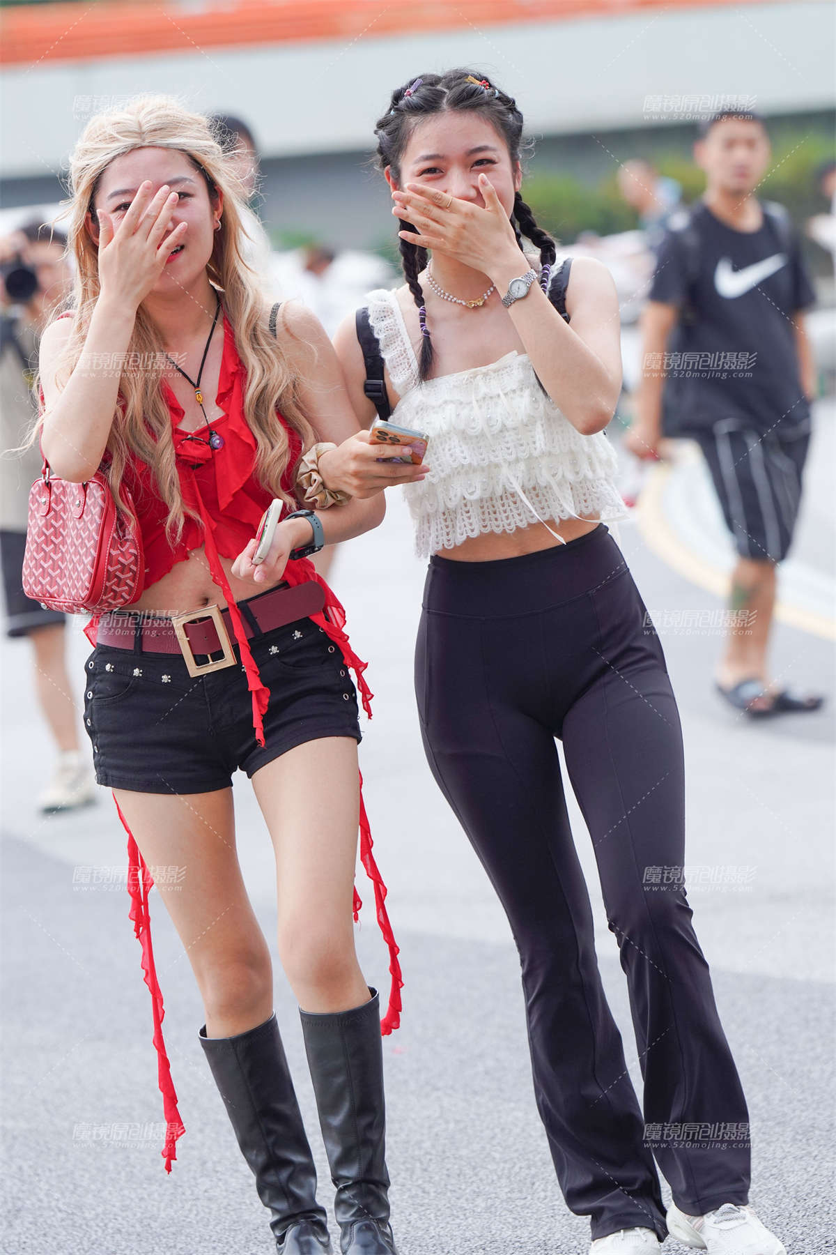 瑜伽裤小妹-日更街拍