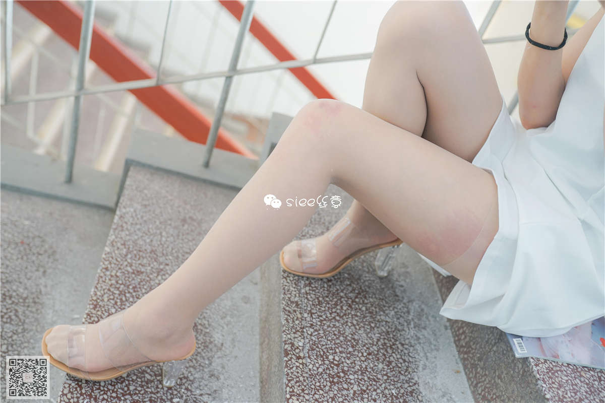 SIEE丝意 NO.348 婷婷~学姐的诱惑-日更街拍