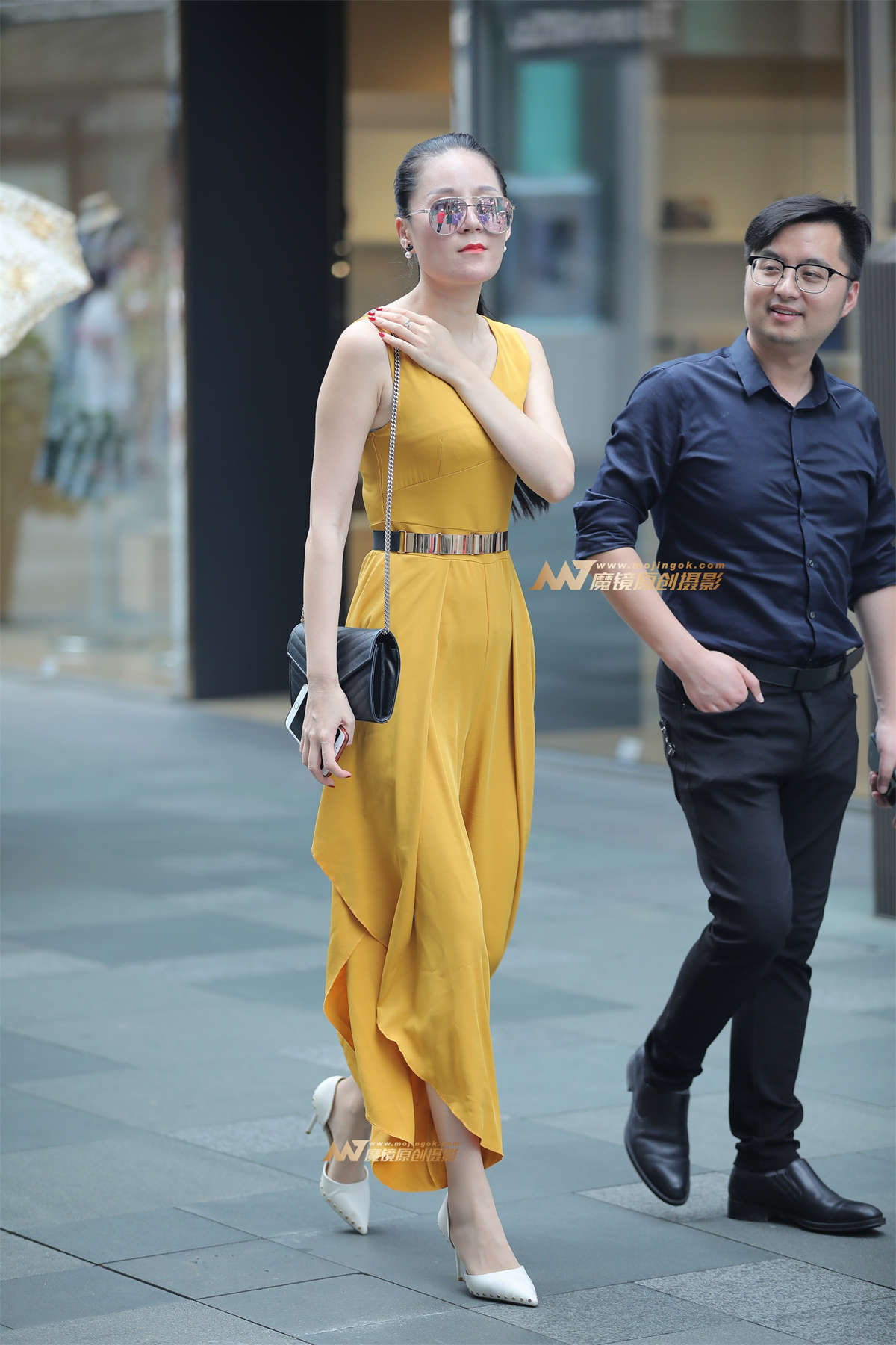 气质少妇-日更街拍