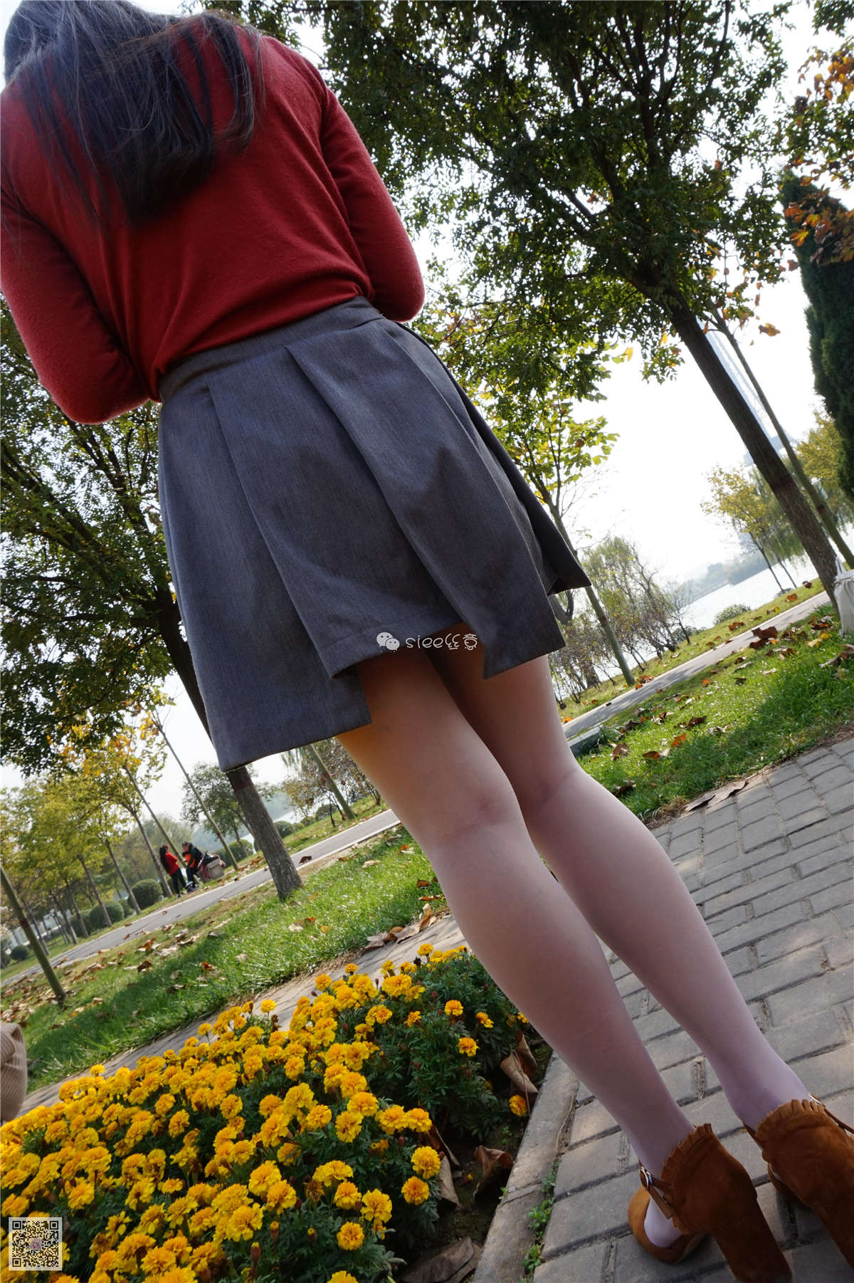 图片[2]-SIEE丝意 NO.010 鱼鱼 花丛中的肉丝-日更街拍