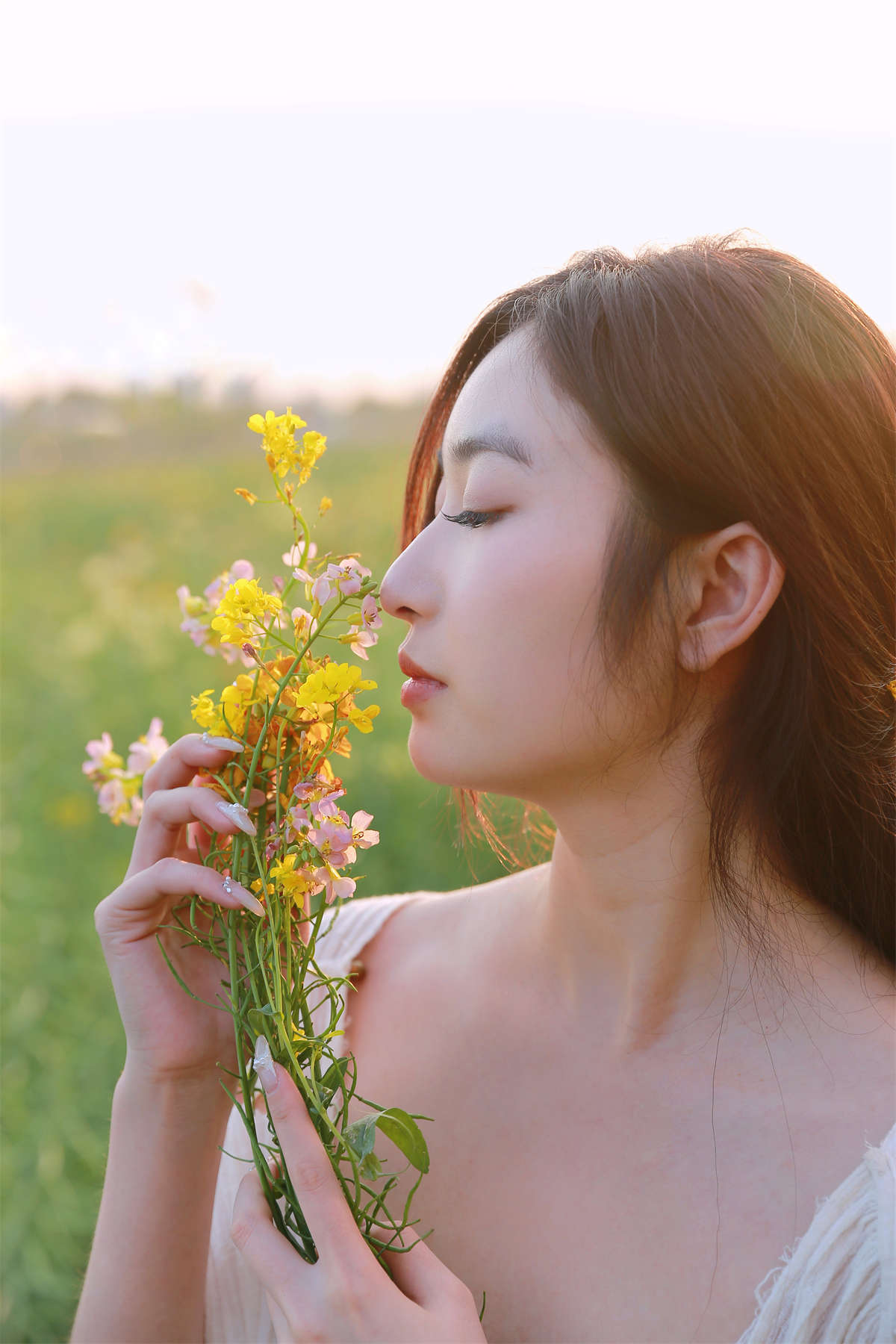 YITUYU艺图语 2024.05.18 七彩花田之美 小熊插图1