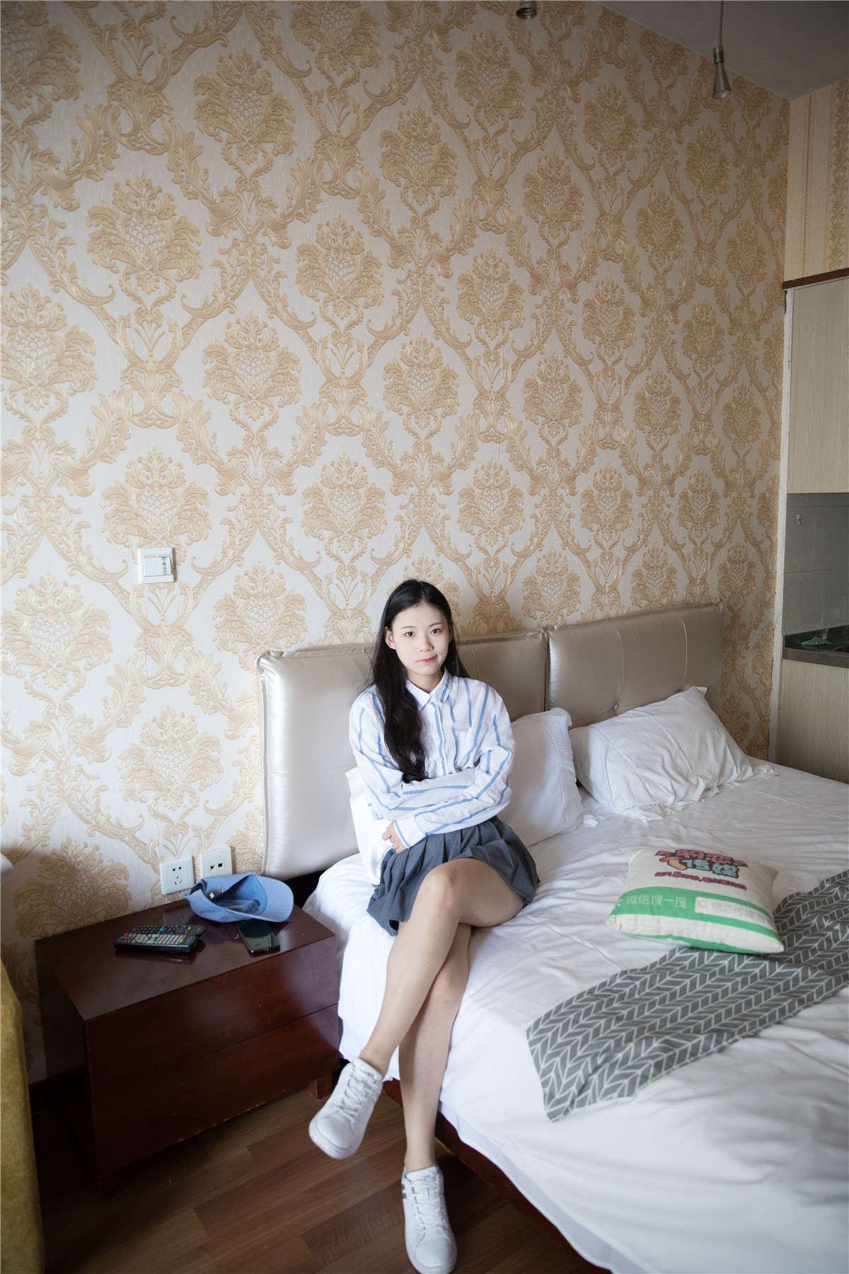 图片[2]-物恋传媒241期：青禾-美丽，也可以很酷-日更街拍