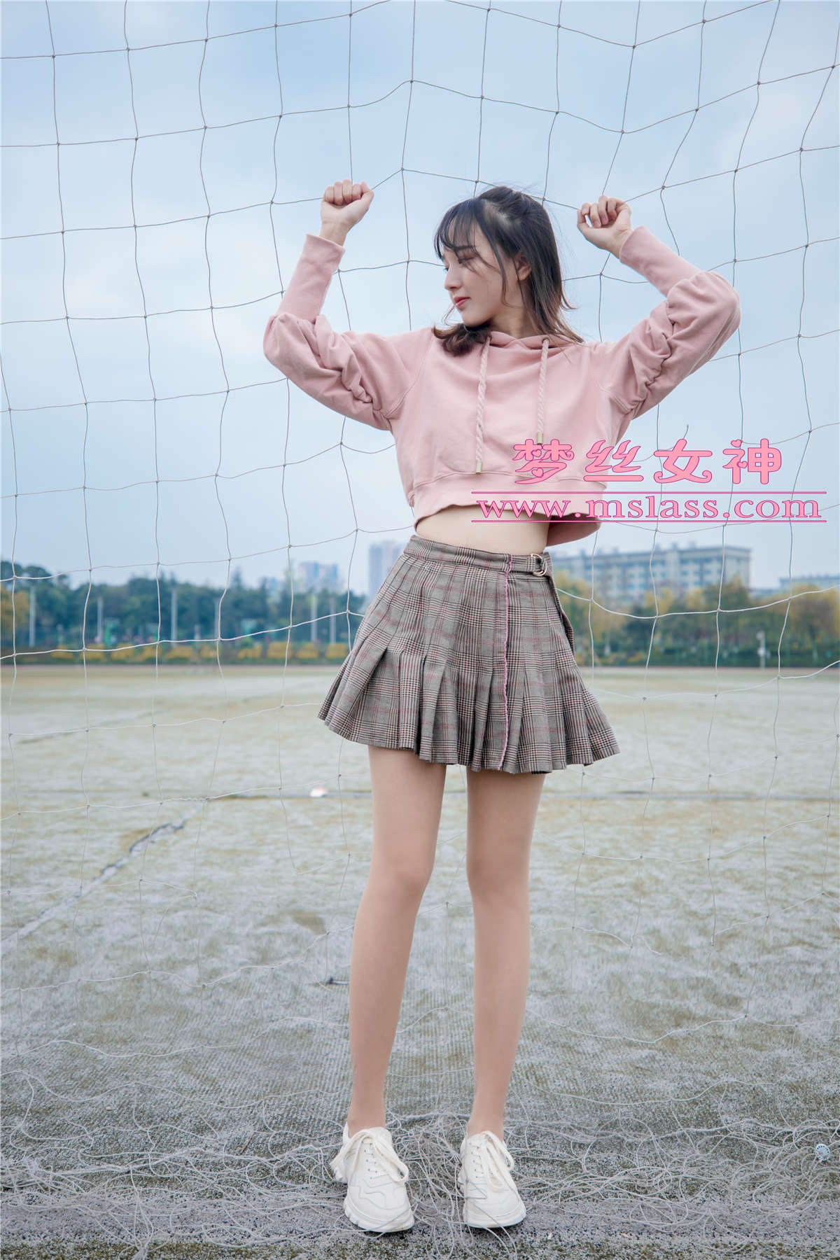 2019.04.23 玥玥 操场的校花小甜心-日更街拍