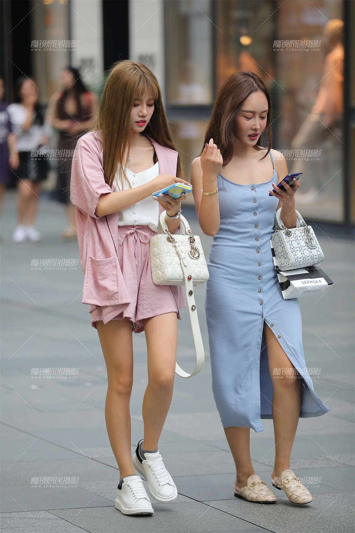 贴身吊带裙-日更街拍