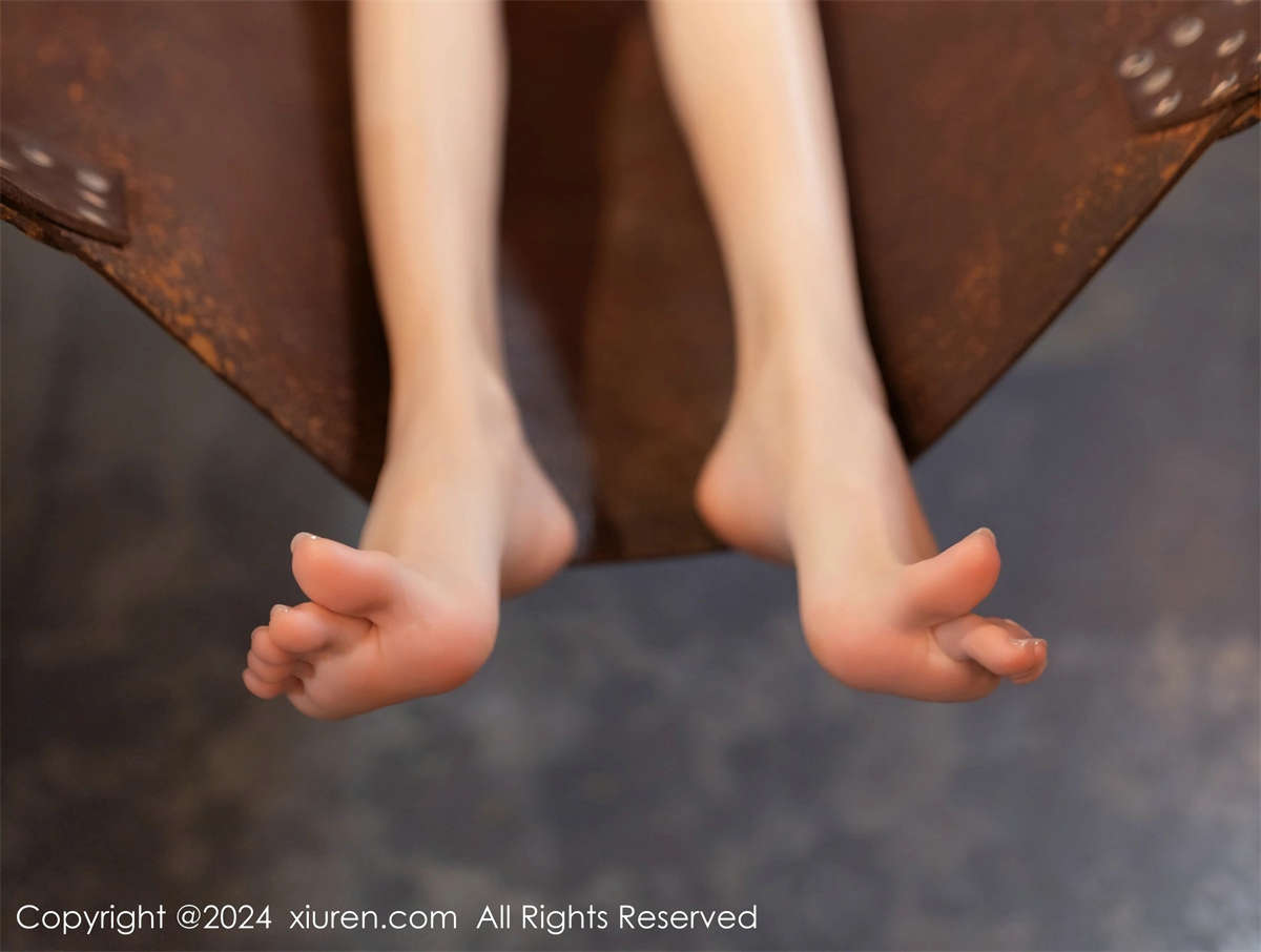 图片[2]-Xiuren秀人网 2024.01.25 No.8020 小逗逗-日更街拍