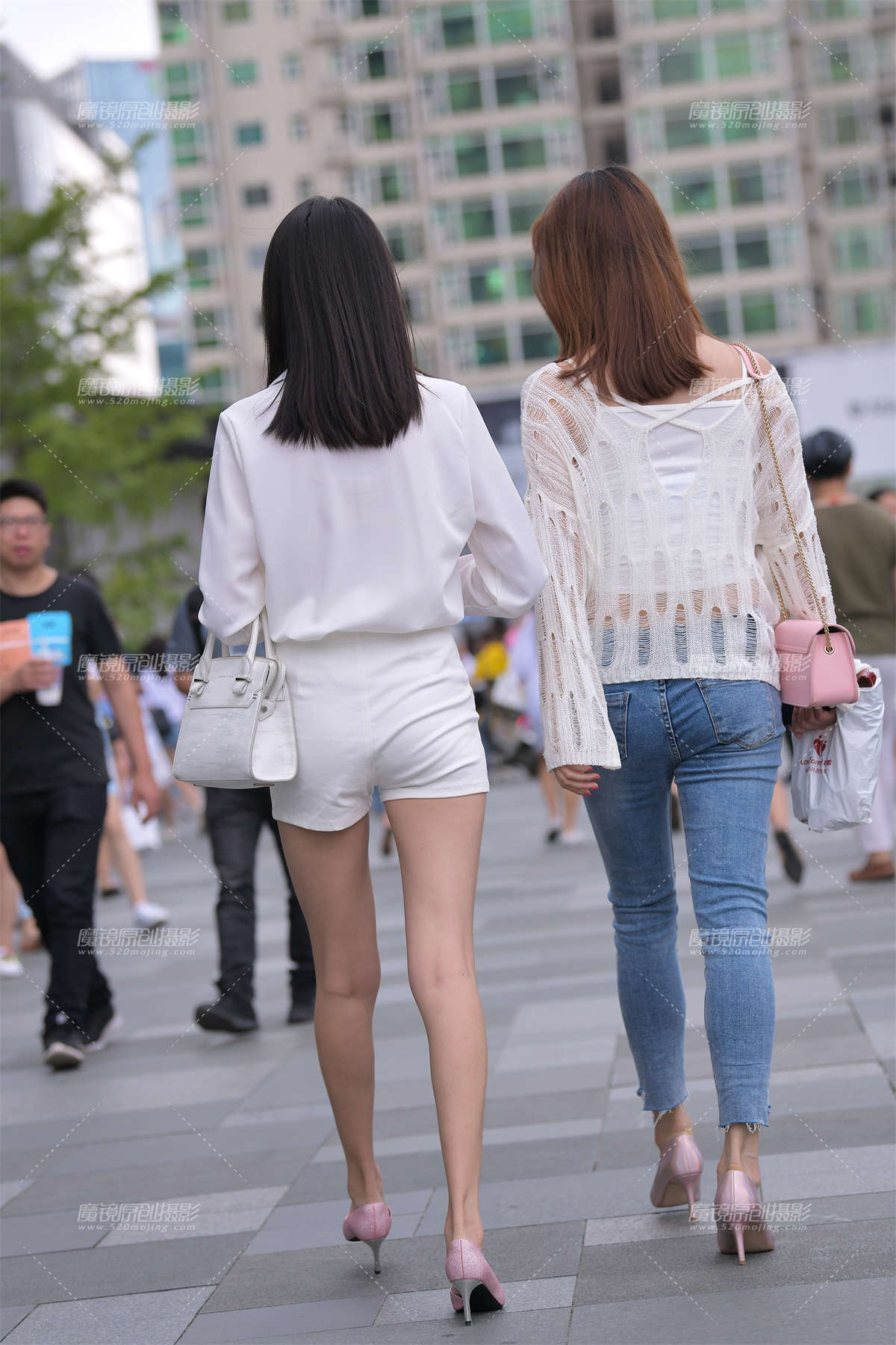 图片[2]-性感长腿小姐姐-日更街拍