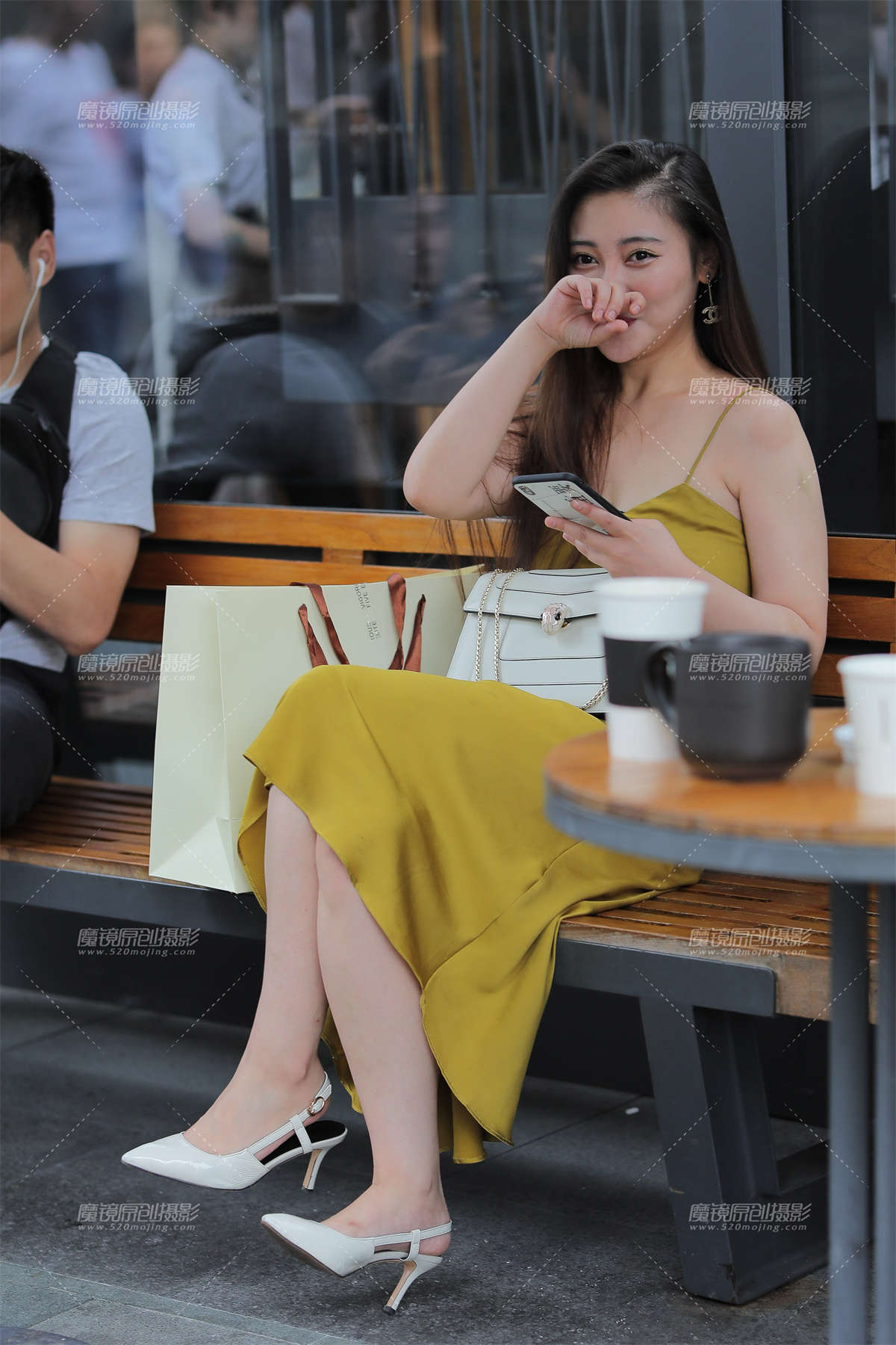 【凯恩赛贴】韵味十足的美女 眼睛会放电-日更街拍