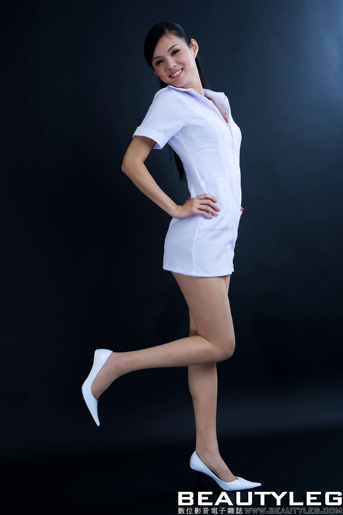 Beautyleg 2007.01.02 NO.112 Vevi-日更街拍