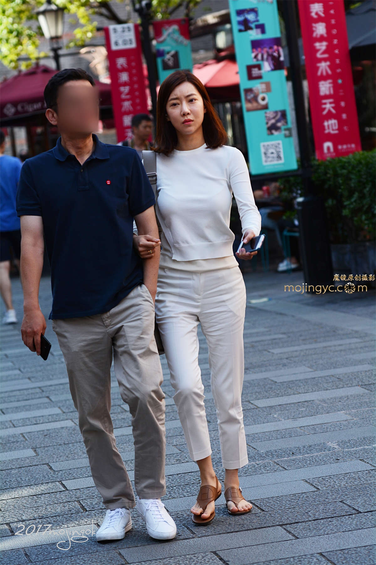 咔喳赛15 臀不在大 有T则灵-日更街拍