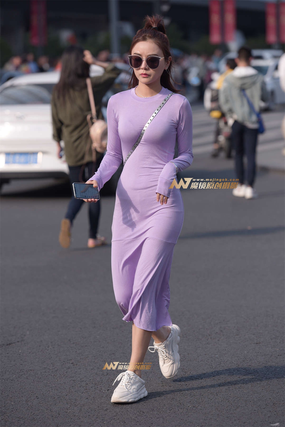 包臀裙美女-日更街拍