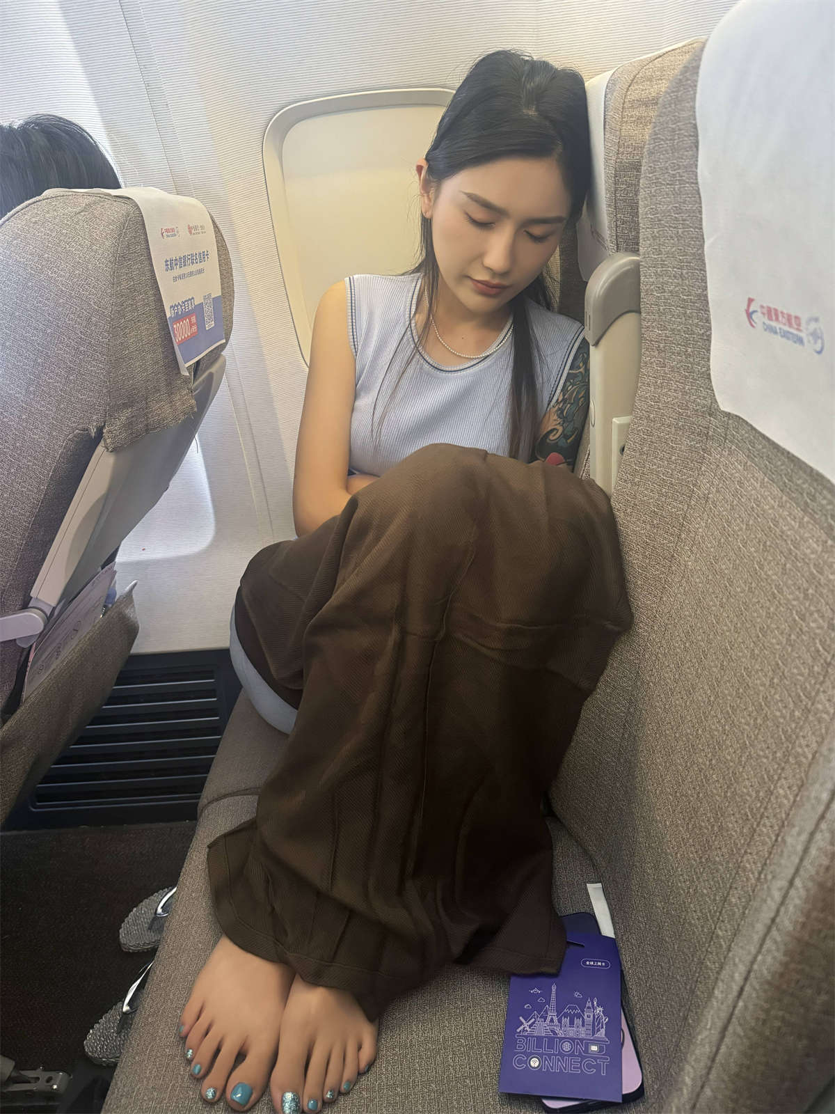 Ligui丽柜 2024.08.07 日本旅拍第一天花絮 甜甜-日更街拍