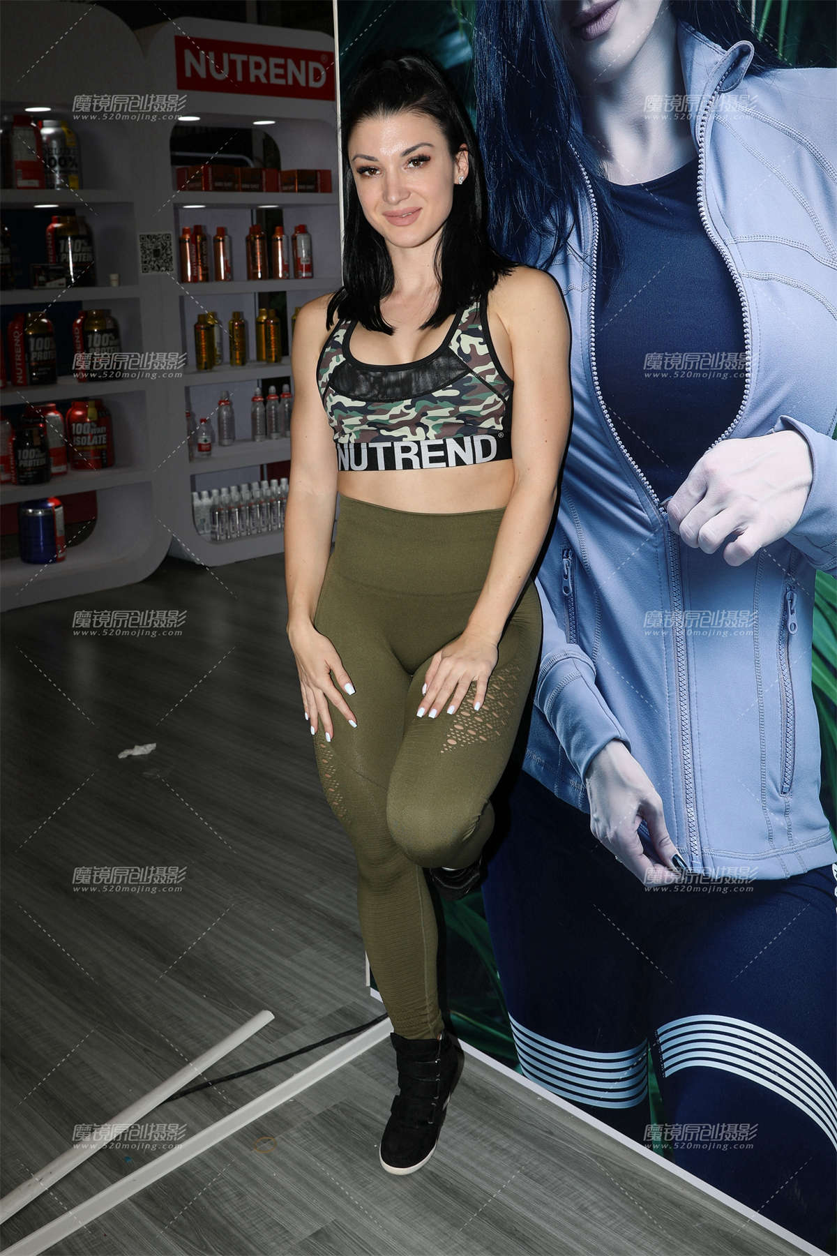 【欧阳幽明赛帖】前凸后翘的混血美女-日更街拍