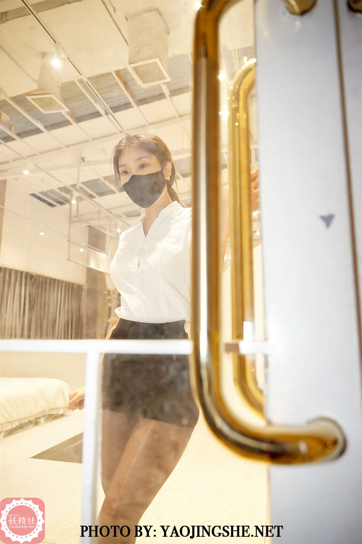 图片[2]-FAIRY CLUB妖精社 2021.04.09 T2114 苏伟 办公桌下-日更街拍