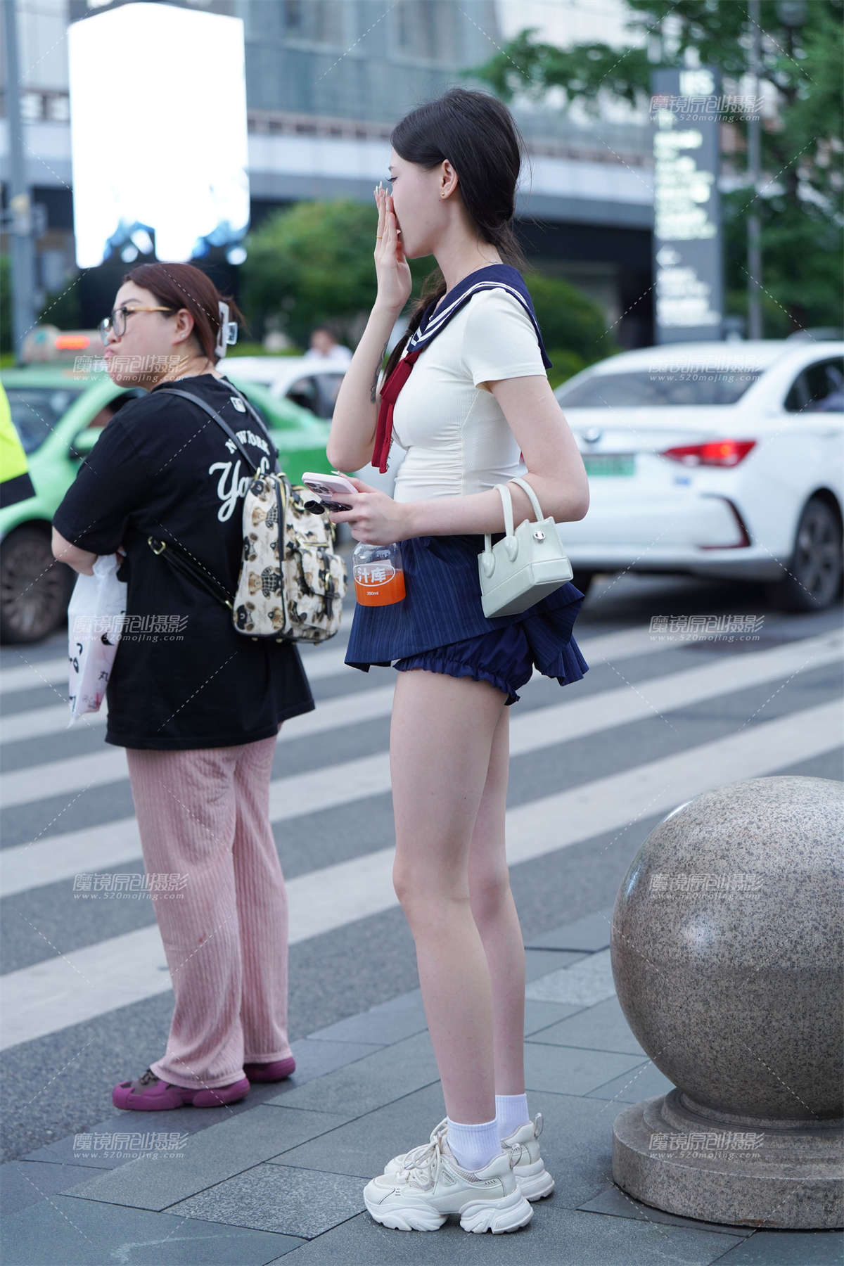 长腿美眉-日更街拍