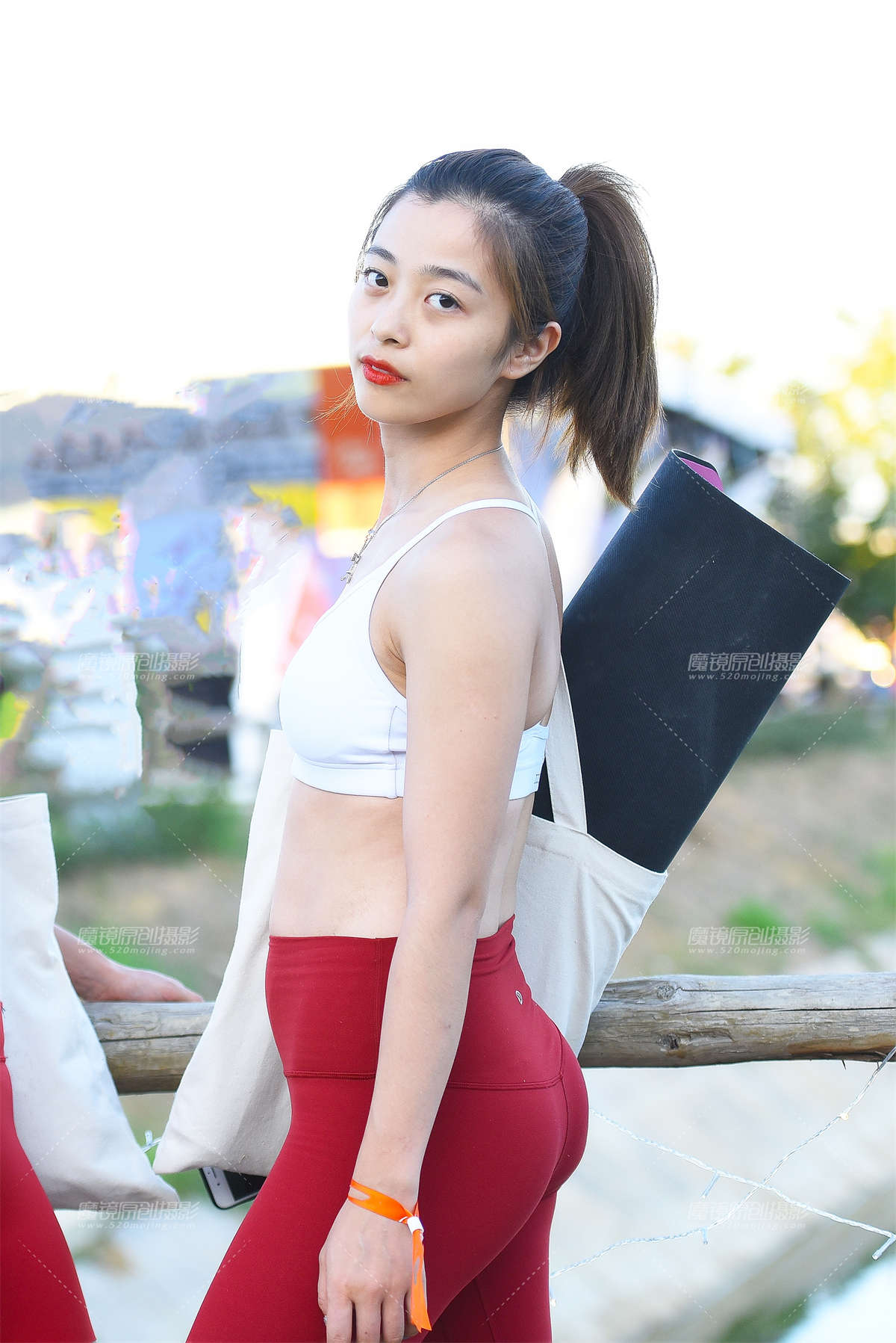 【咔喳赛贴】俏红-日更街拍