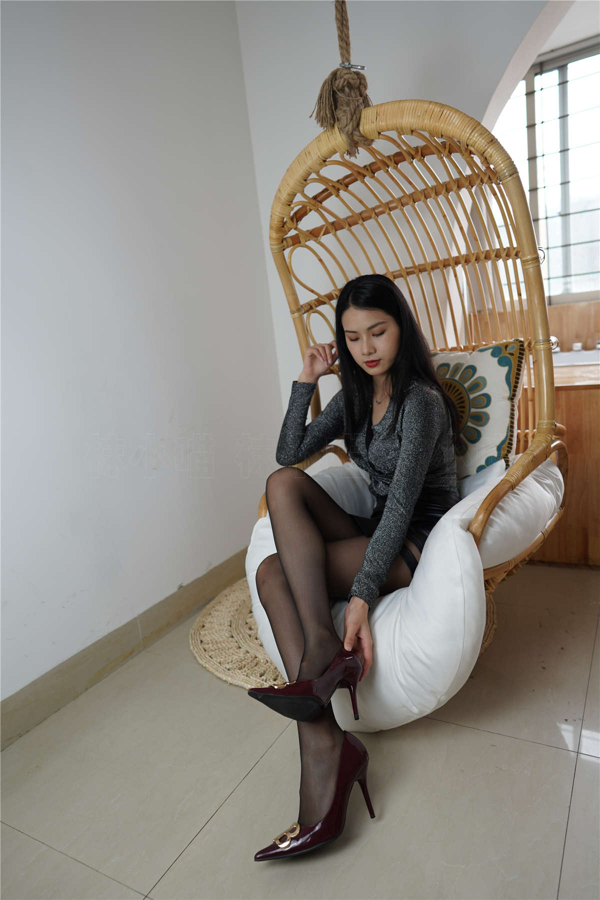 图片[2]-壹吻映画 YW025 黑色的 梦梦-日更街拍