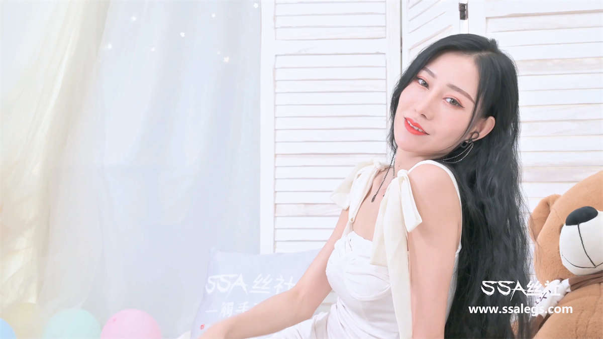 SSA丝社视频 NO.0024 雪儿-日更街拍