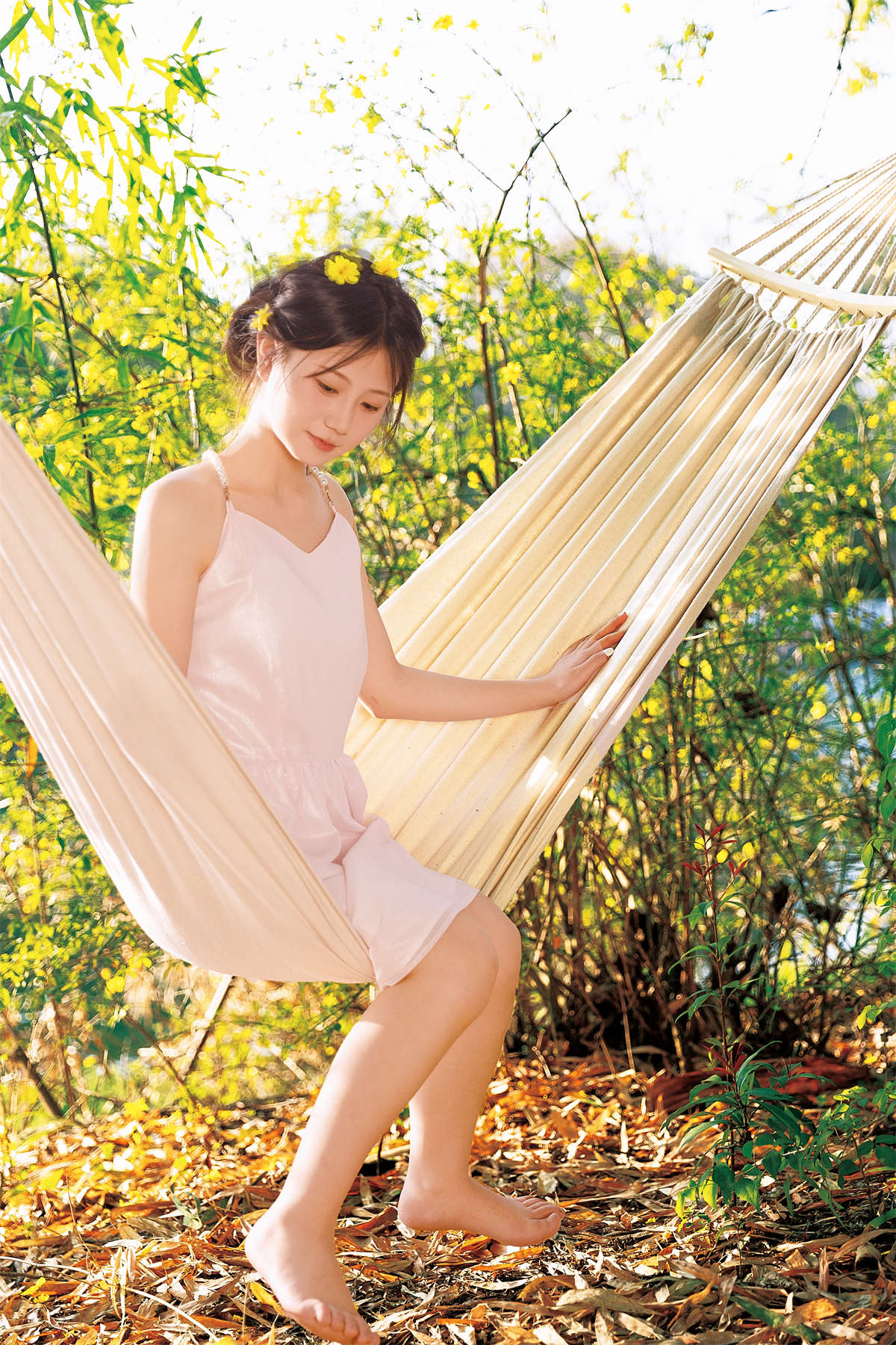 YITUYU艺图语 2024.05.20 吊床少女 肉宋堡-日更街拍