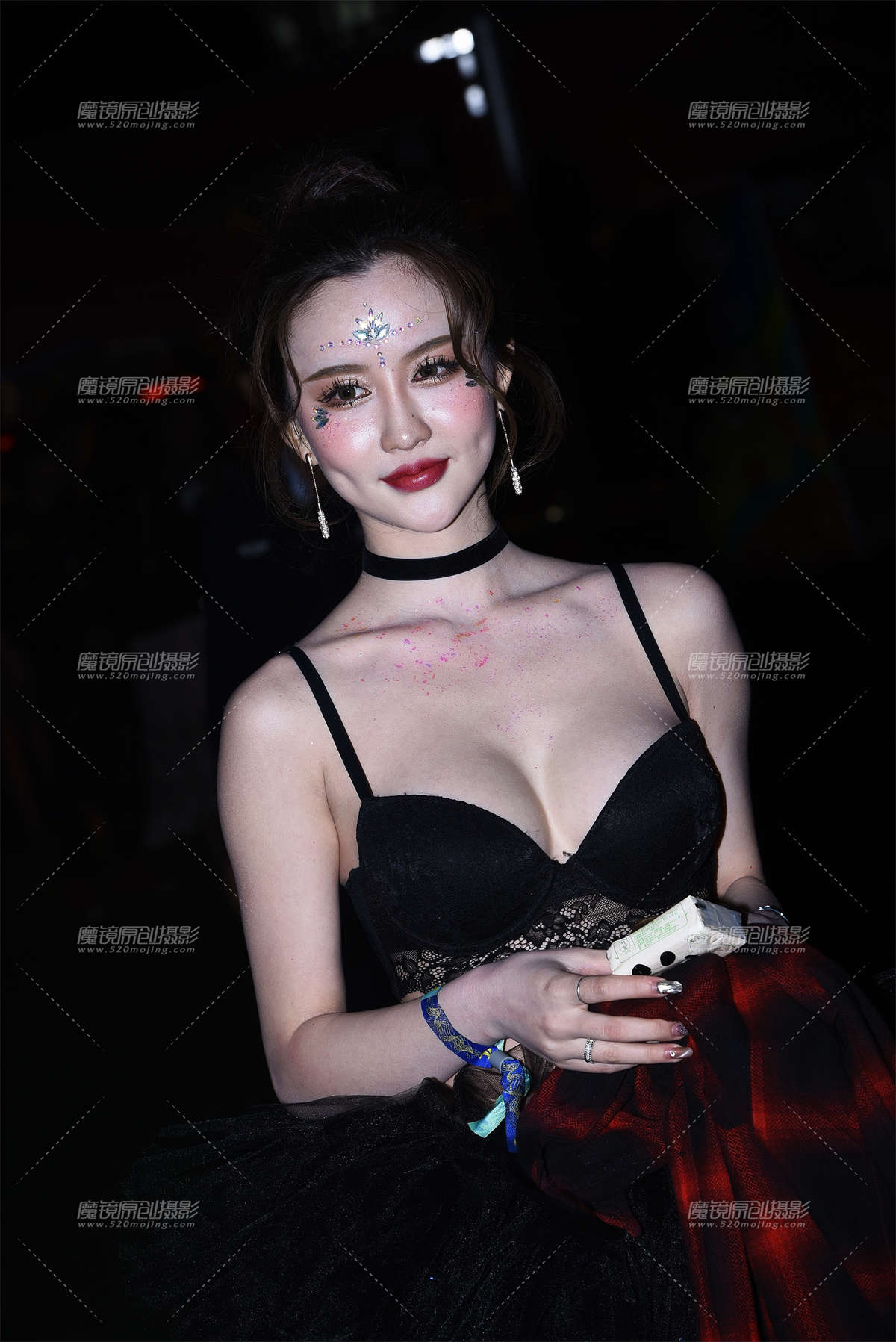 图片[2]-很像某个叫某小璐的明星-日更街拍