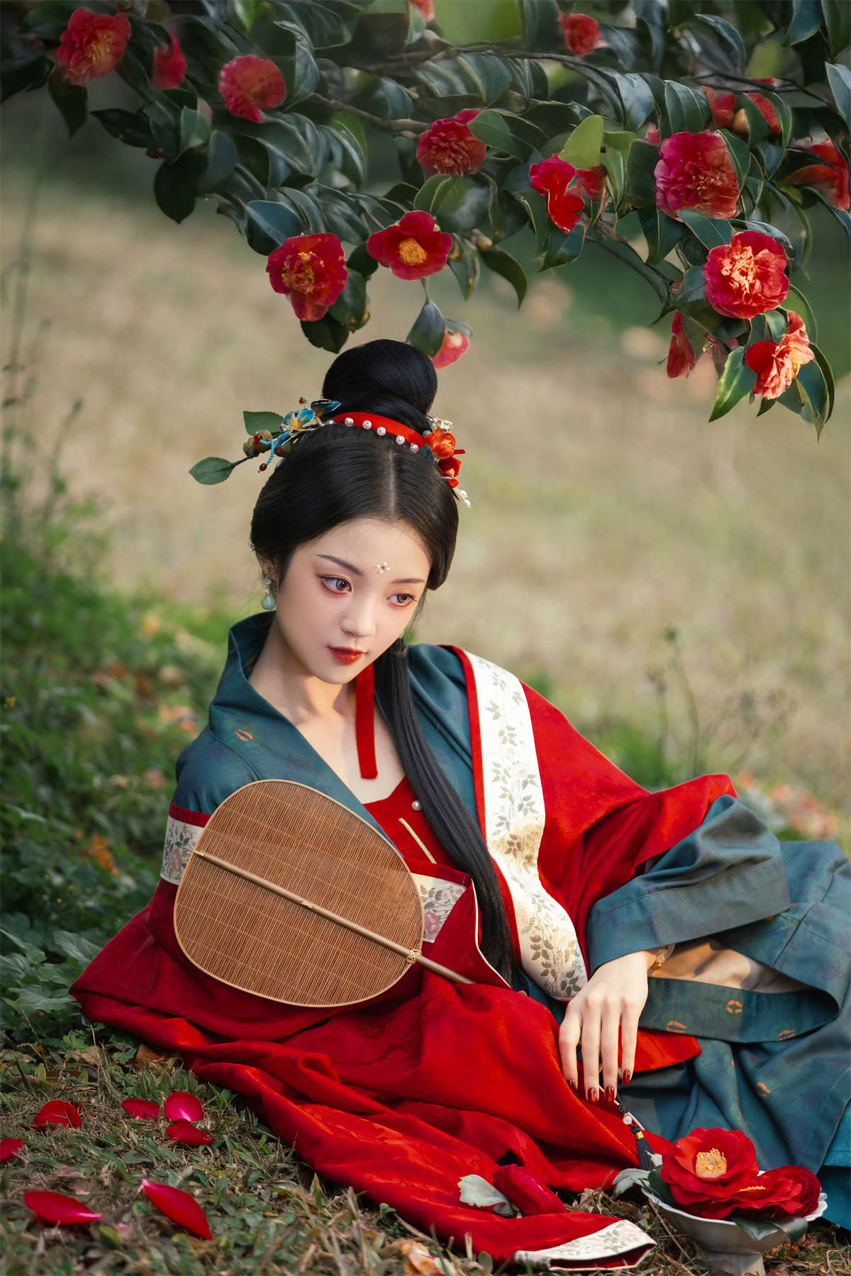 图片[2]-YITUYU艺图语 2025.04.01 春未归 七霓巳猫--日更街拍