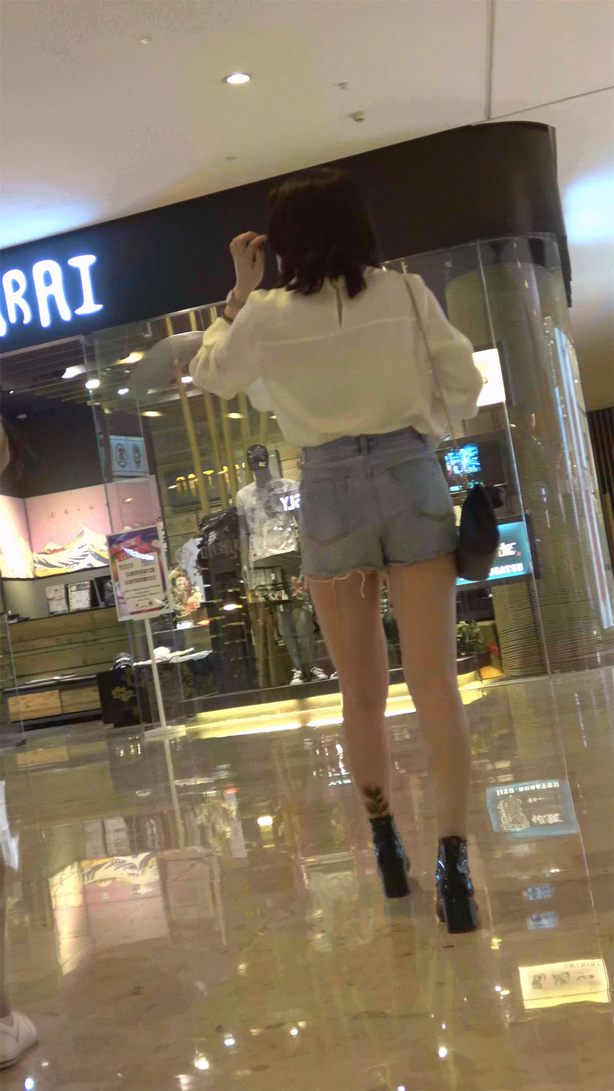 图片[2]-热裤少女-日更街拍