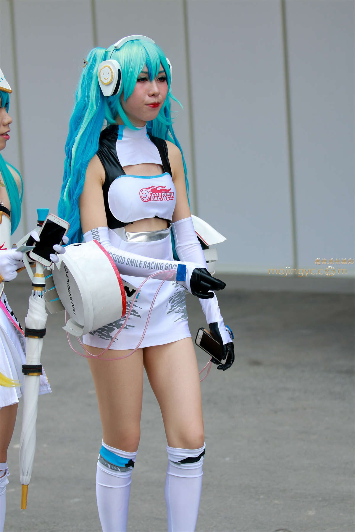 白皙长腿-日更街拍