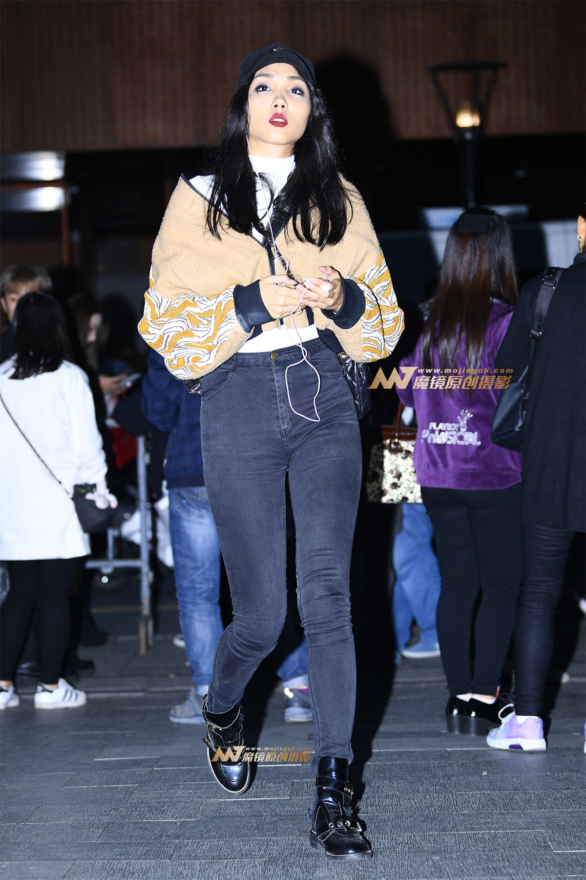 夜拍大紧牛-日更街拍