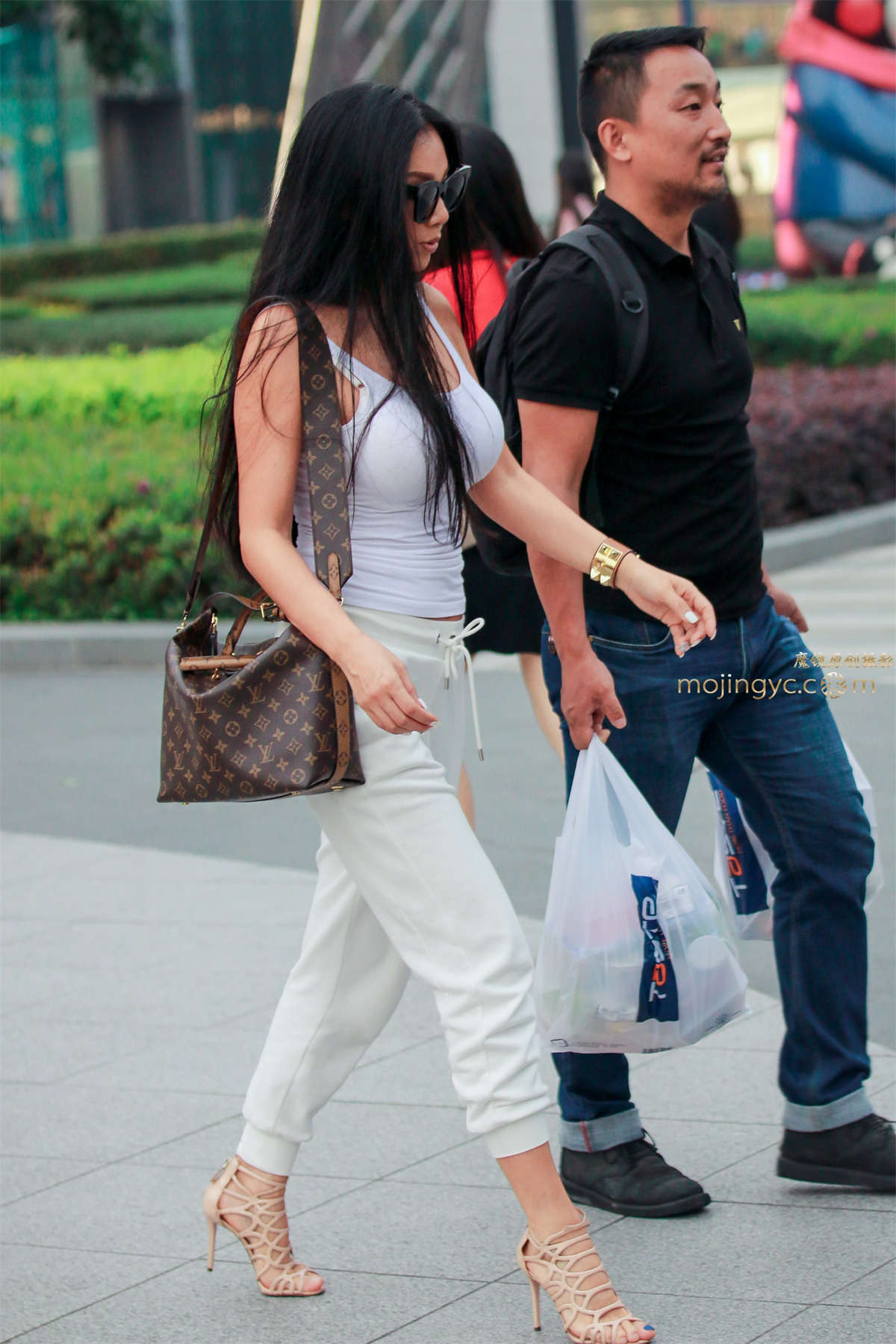 图片[2]-波涛汹涌 欧美气质-日更街拍