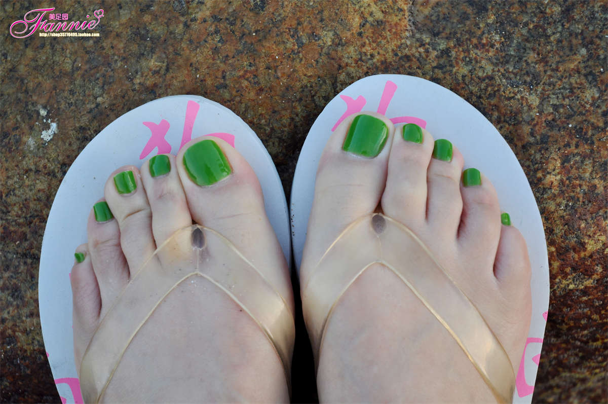 图片[2]-Fannie芬妮美足园NO.714 蓝天 白云 碧海-日更街拍