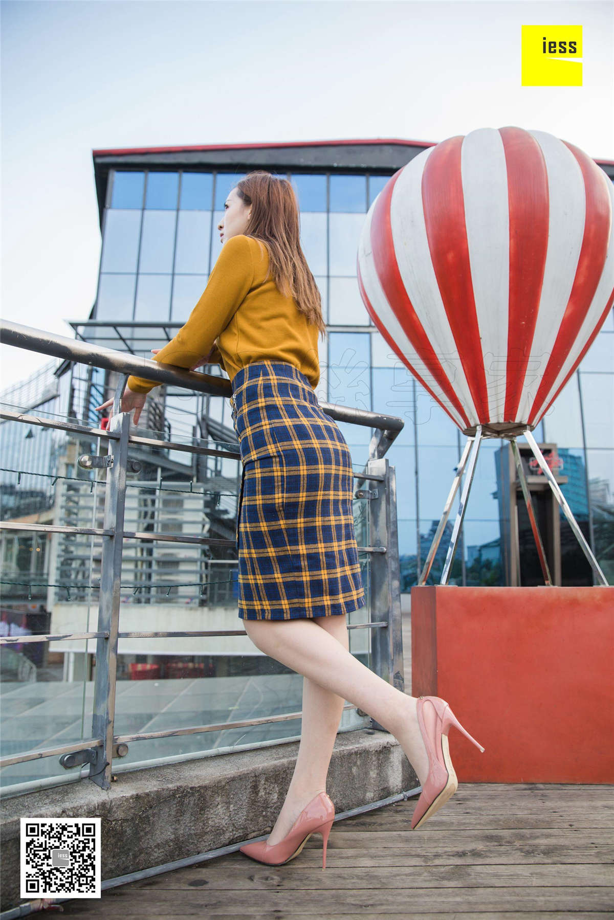 图片[2]-IESS异思趣向 丝享家400期：紫紫的气质套装紫紫-日更街拍