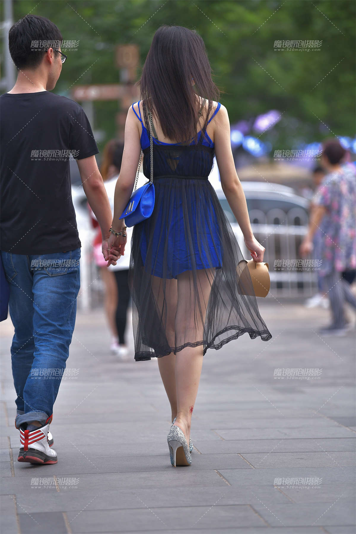 图片[2]-【红石赛帖】蓝裙性感长腿美女-日更街拍